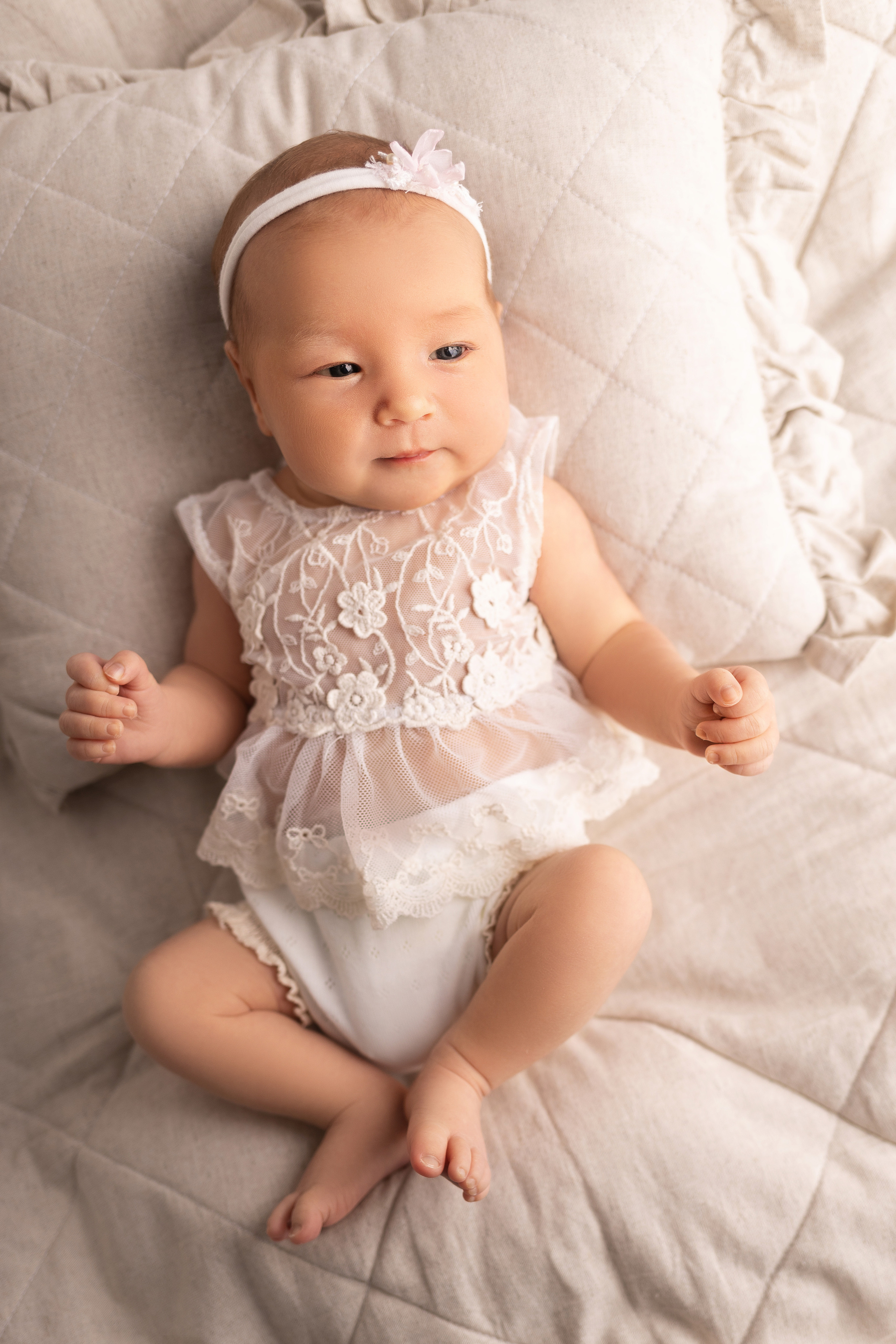 Newborn съемка в стиле Лайф. Фотограф новорожденных малышей в Омске и Омской области Эльвира Камаева