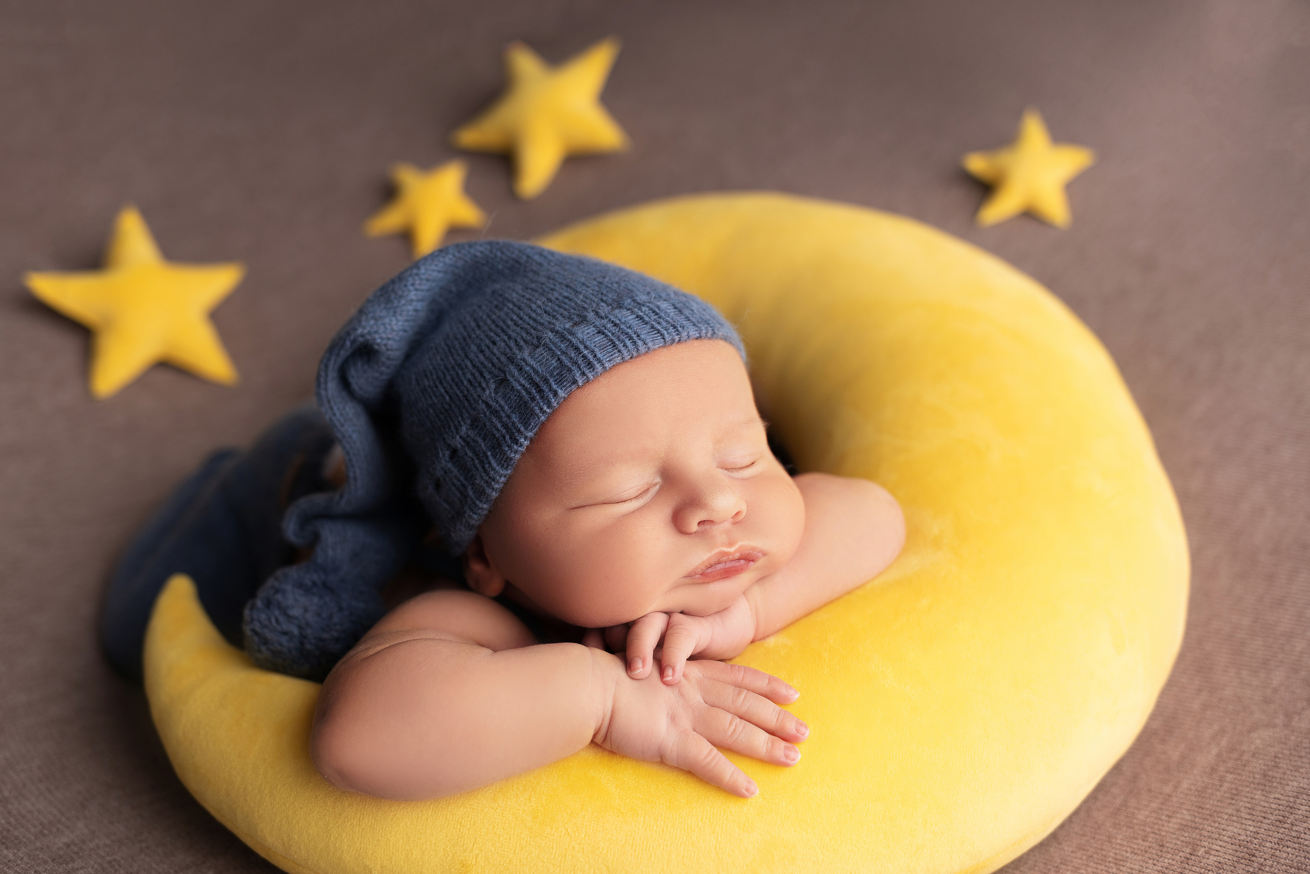 Классическая фотосессия малыша. Фотограф новорожденных малышей в Омске и Омской области Эльвира Камаева