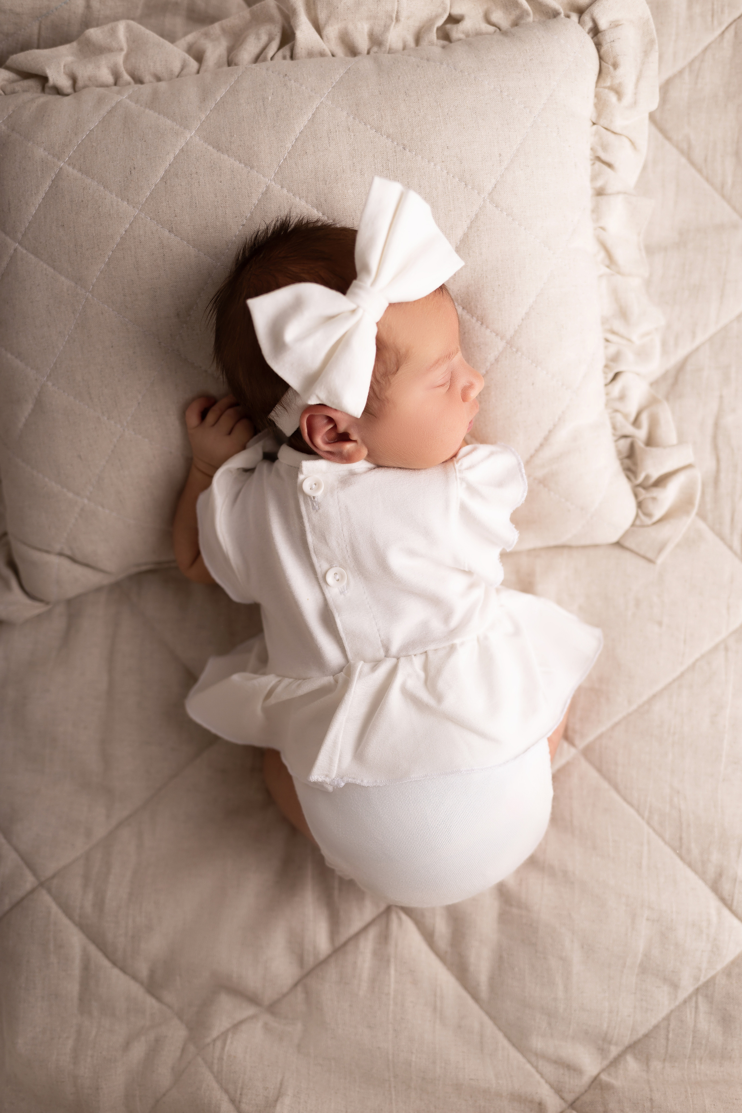 Newborn съемка в стиле Лайф. Фотограф новорожденных малышей в Омске и Омской области Эльвира Камаева