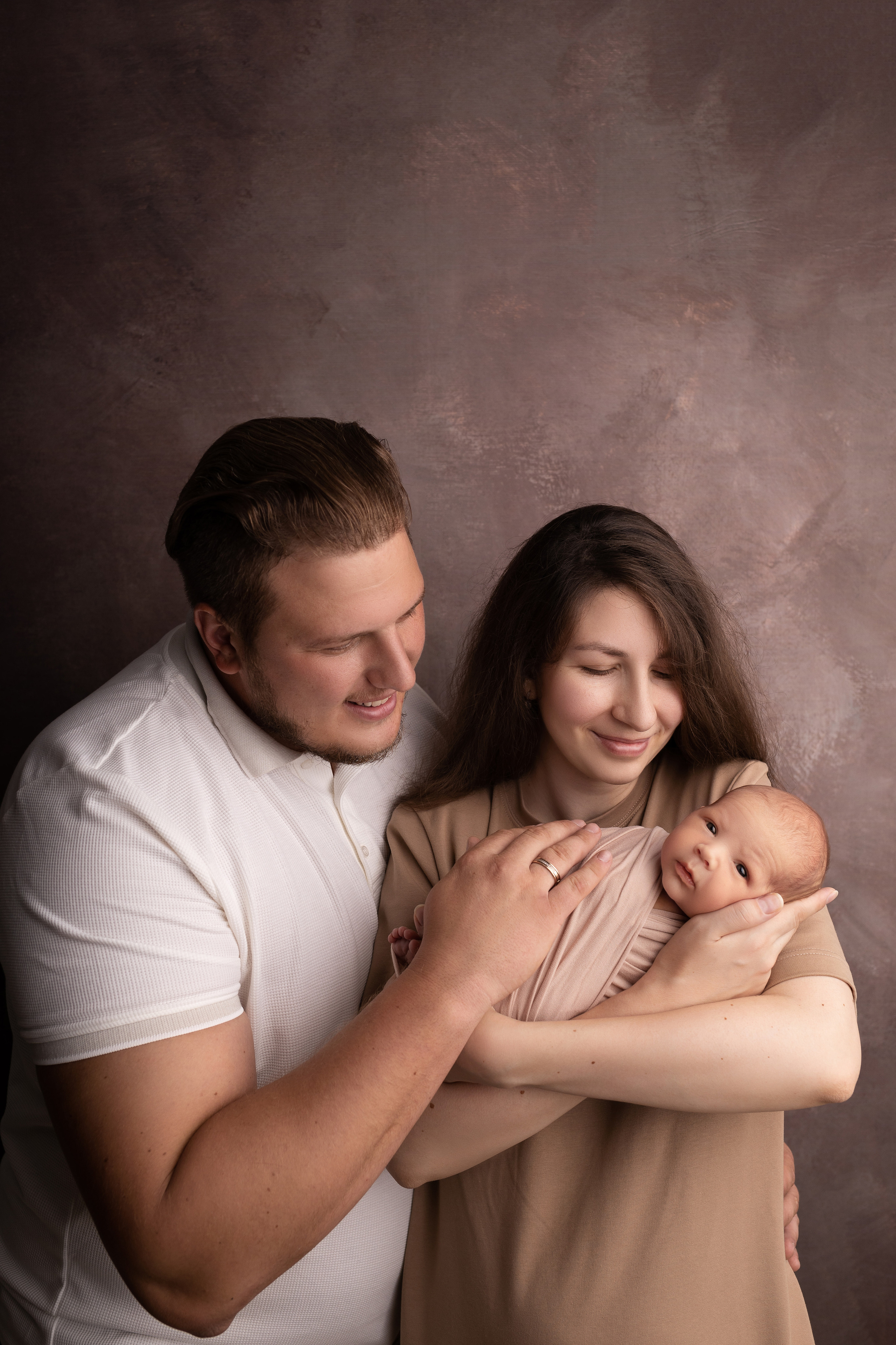 Семейные кадры от Elvira Kamaeva. Фотограф новорожденных малышей в Омске и Омской области Эльвира Камаева