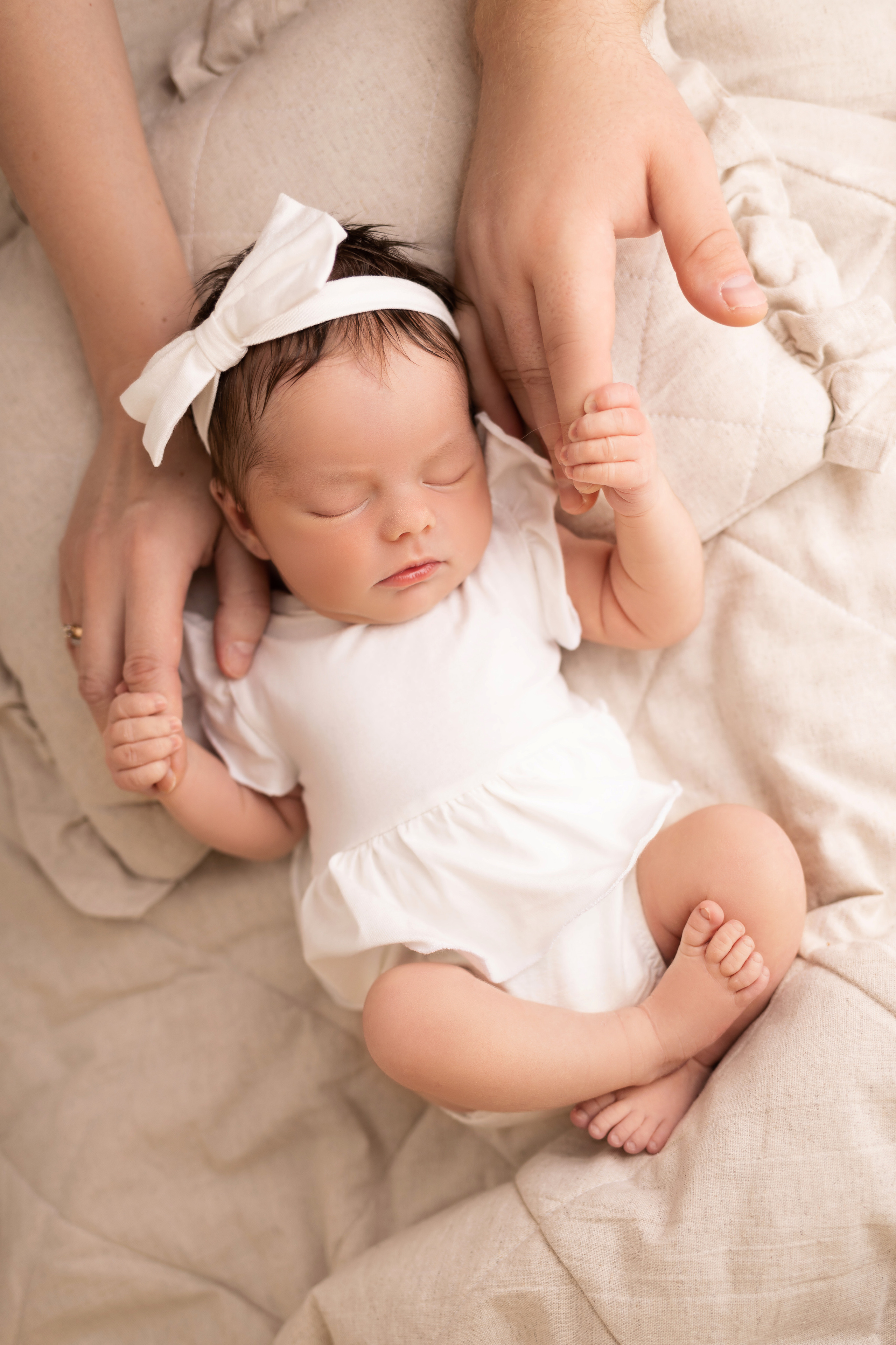 Newborn съемка в стиле Лайф. Фотограф новорожденных малышей в Омске и Омской области Эльвира Камаева