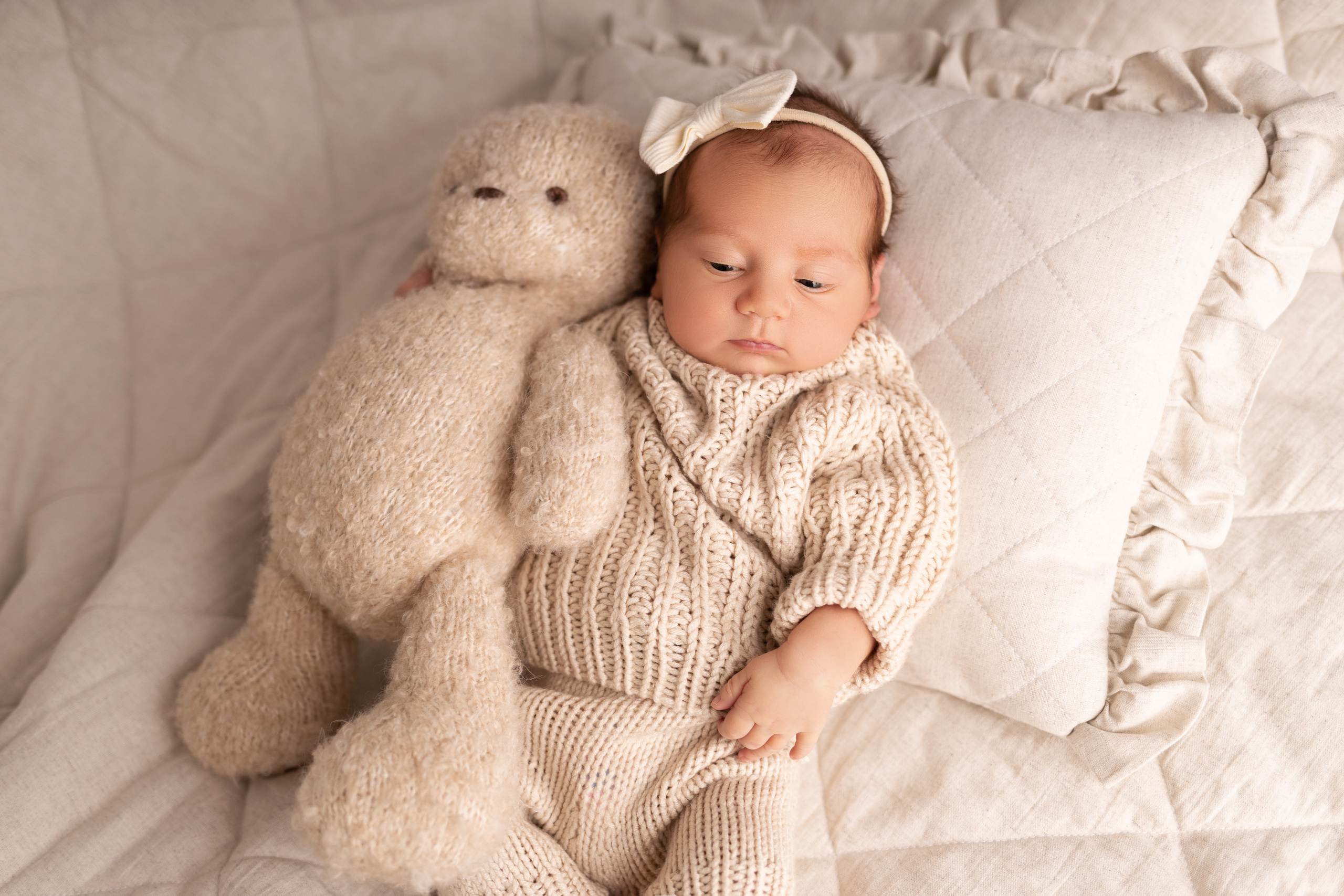 Newborn съемка в стиле Лайф. Фотограф новорожденных малышей в Омске и Омской области Эльвира Камаева