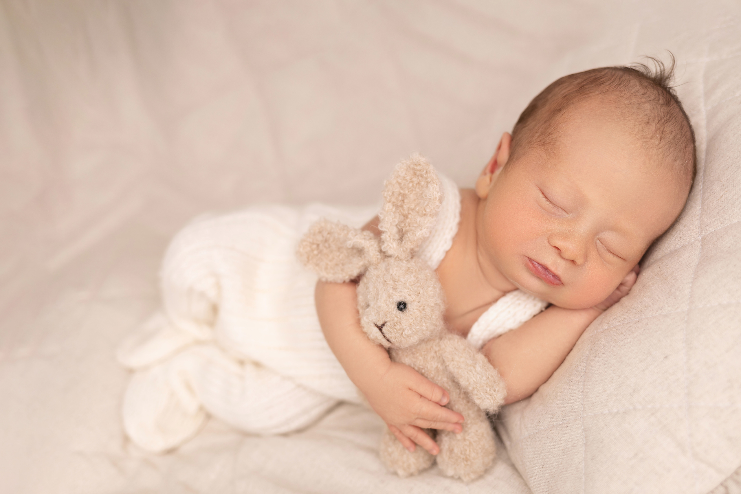 Newborn съемка в стиле Лайф. Фотограф новорожденных малышей в Омске и Омской области Эльвира Камаева