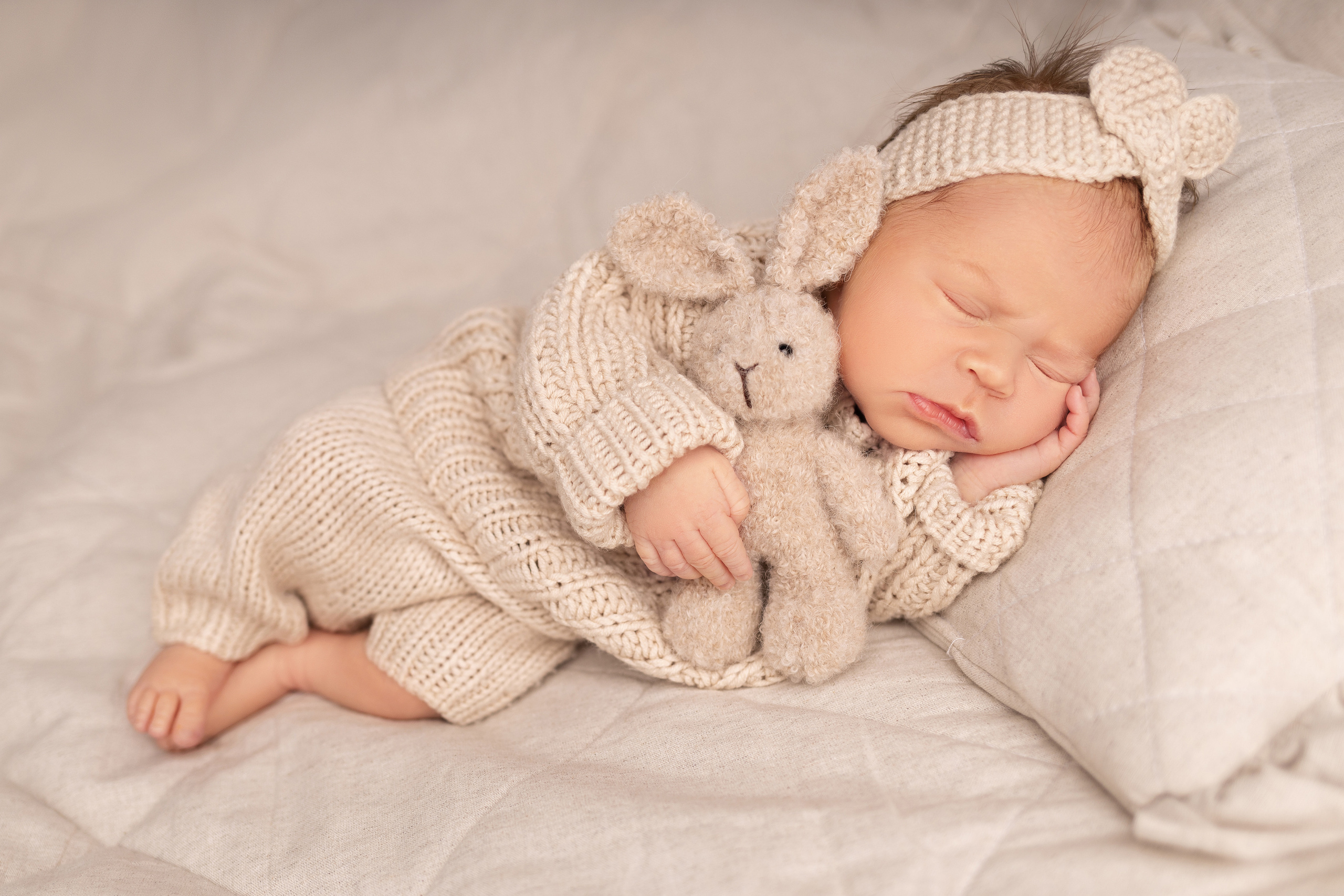 Newborn съемка в стиле Лайф. Фотограф новорожденных малышей в Омске и Омской области Эльвира Камаева