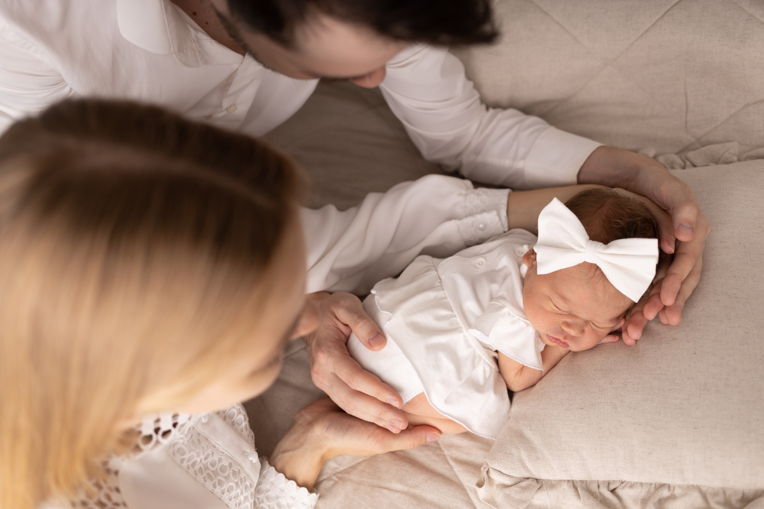Newborn съемка в стиле Лайф. Фотограф новорожденных малышей в Омске и Омской области Эльвира Камаева