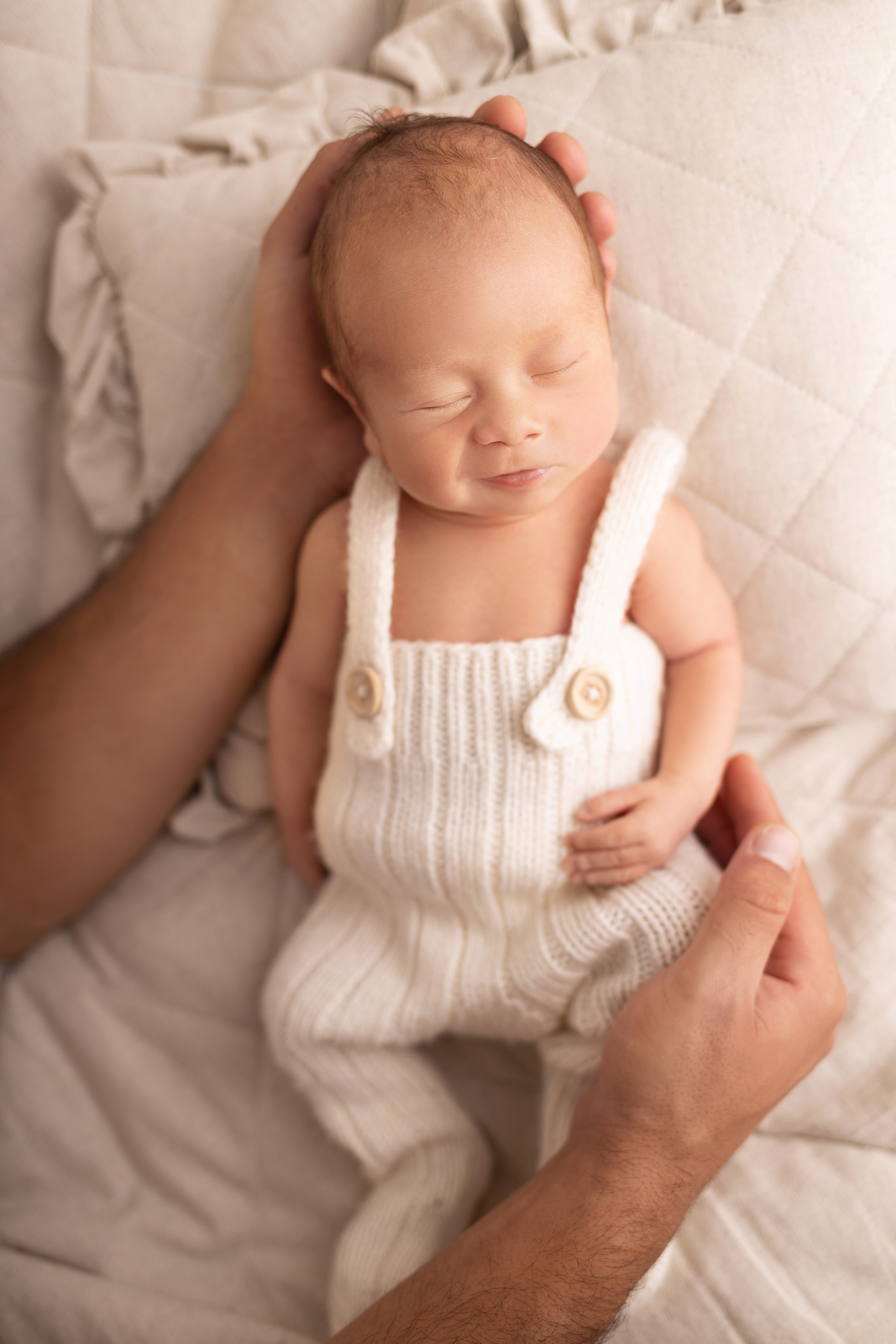 Newborn съемка в стиле Лайф. Фотограф новорожденных малышей в Омске и Омской области Эльвира Камаева