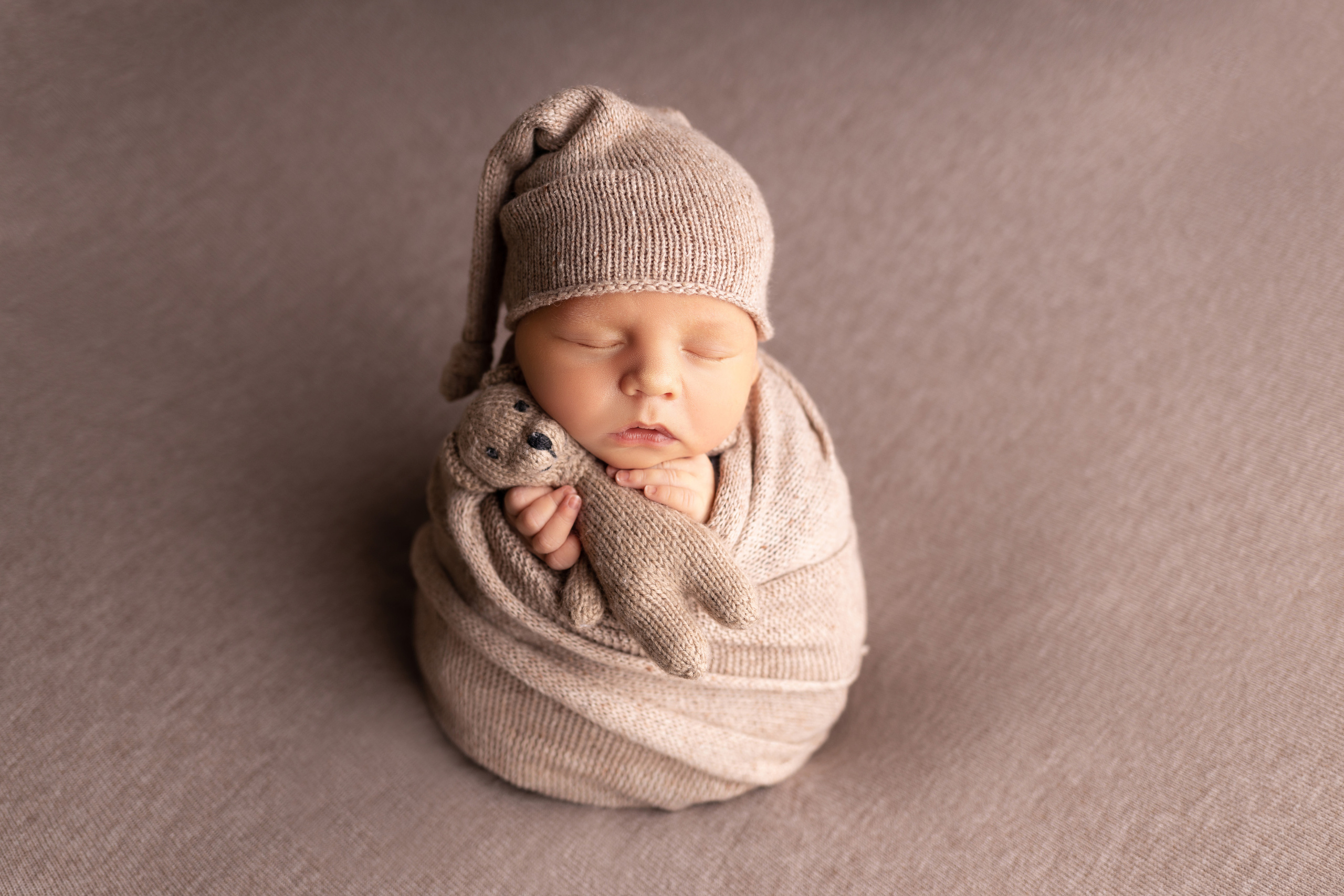 Классическая фотосессия малыша. Фотограф новорожденных малышей в Омске и Омской области Эльвира Камаева