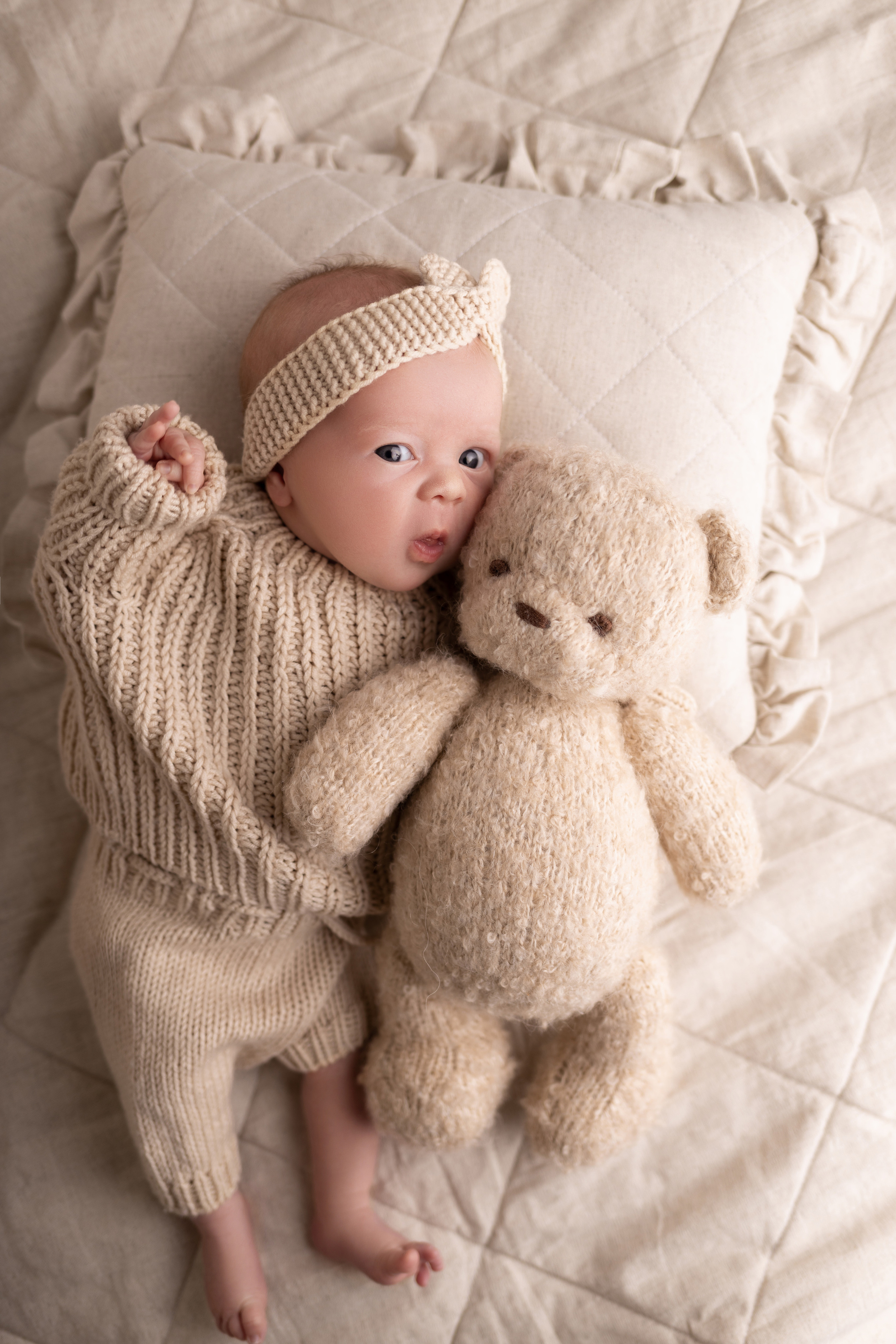 Newborn съемка в стиле Лайф. Фотограф новорожденных малышей в Омске и Омской области Эльвира Камаева