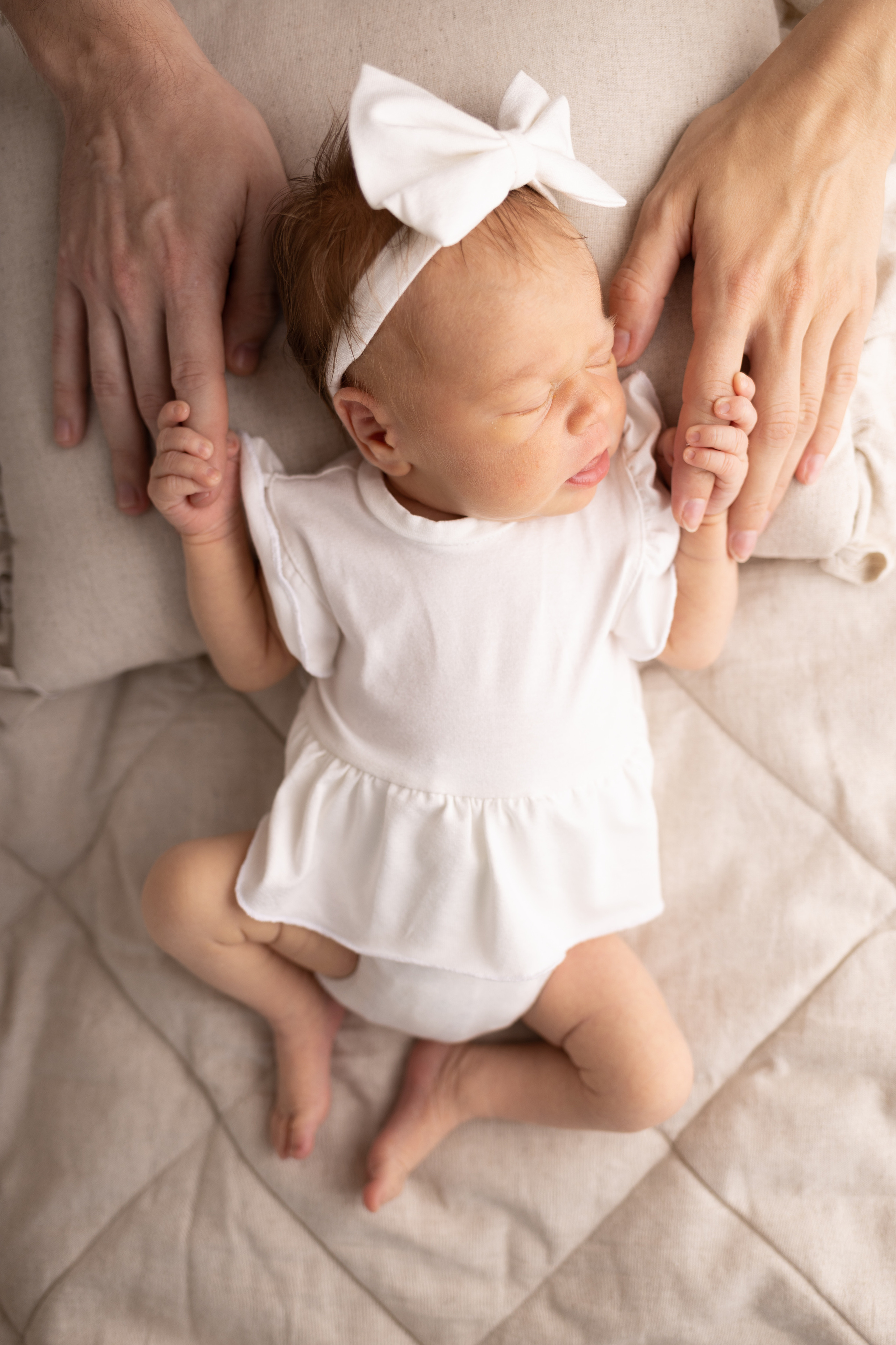 Newborn съемка в стиле Лайф. Фотограф новорожденных малышей в Омске и Омской области Эльвира Камаева