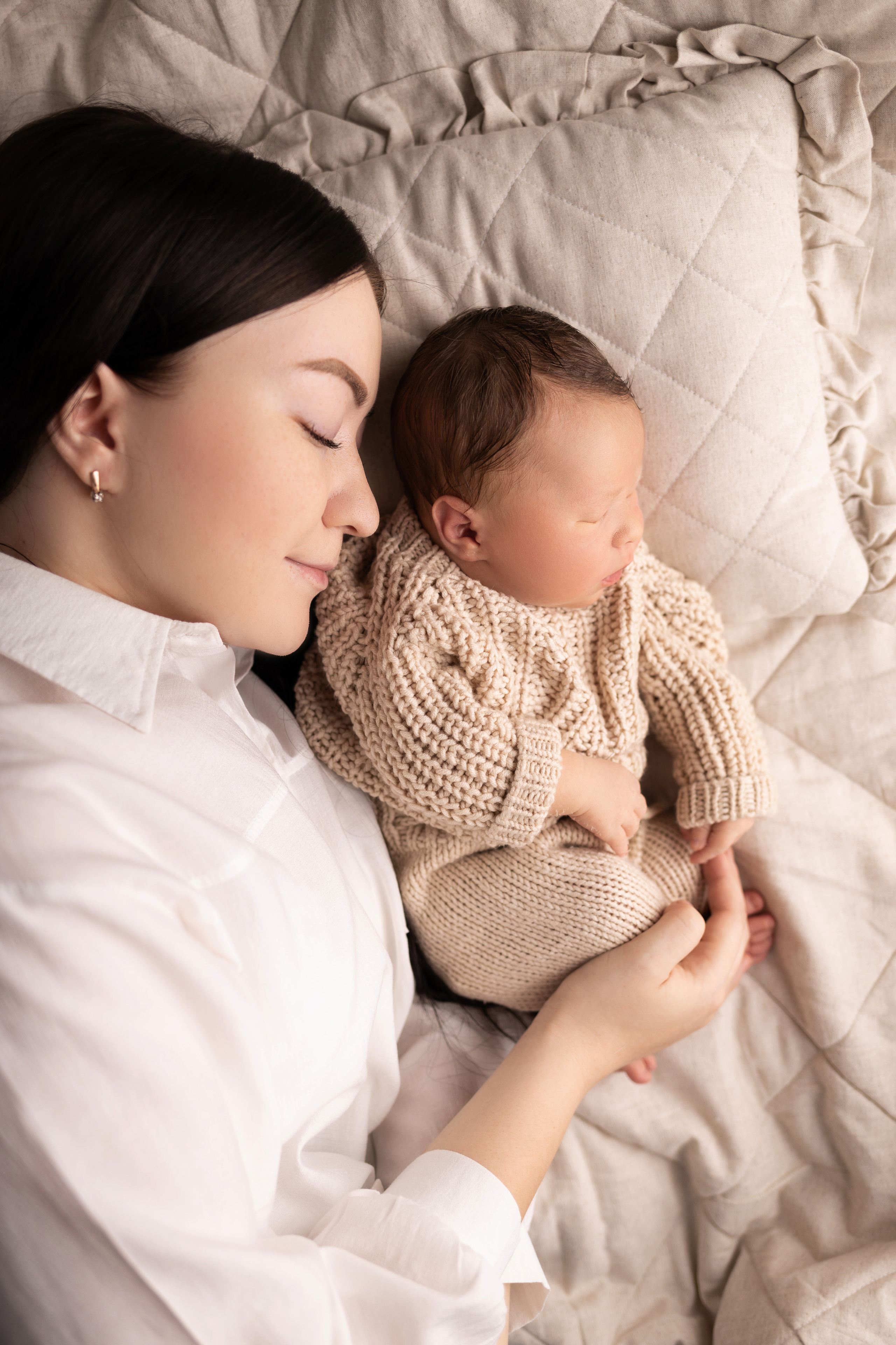 Newborn съемка в стиле Лайф. Фотограф новорожденных малышей в Омске и Омской области Эльвира Камаева
