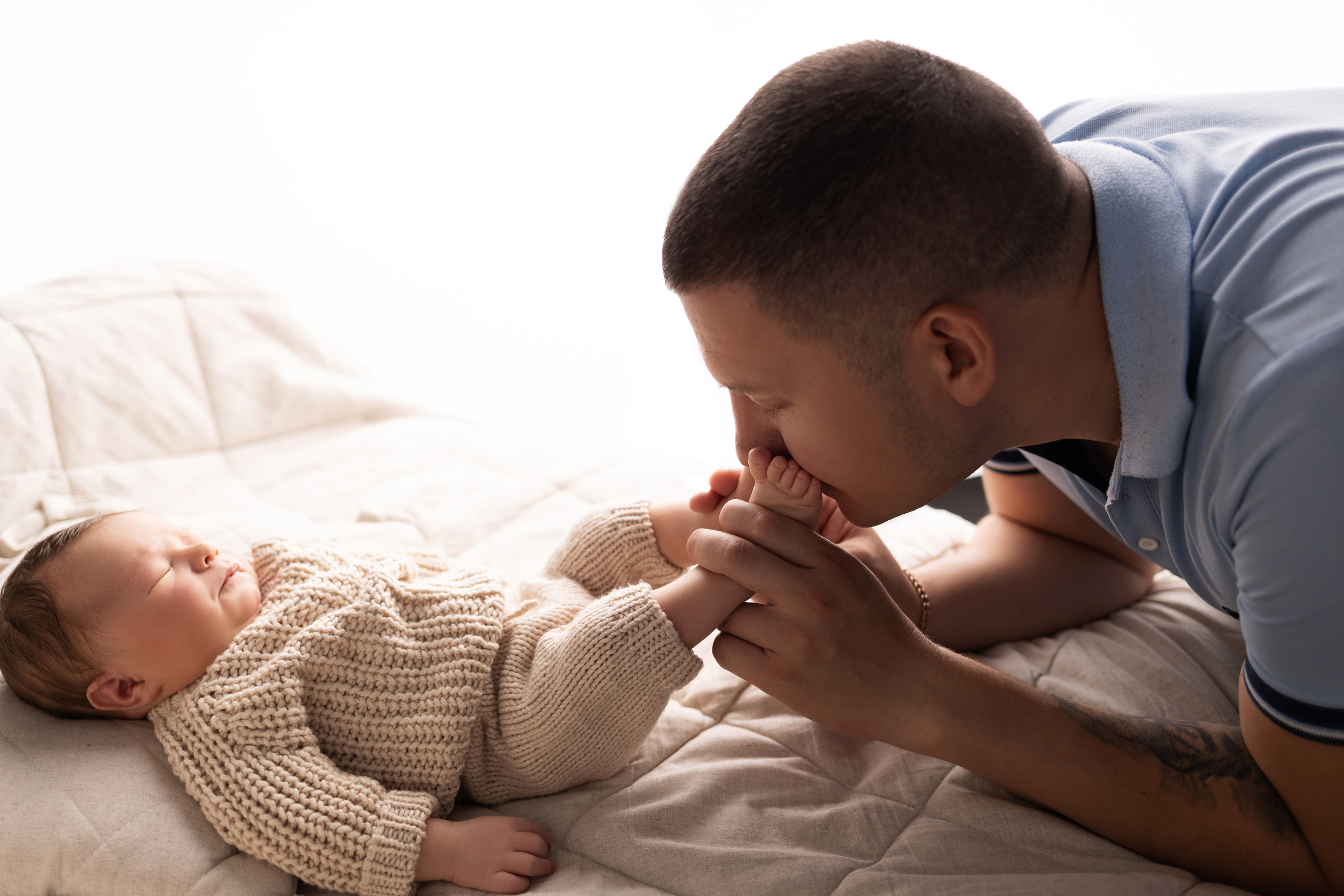 Newborn съемка в стиле Лайф. Фотограф новорожденных малышей в Омске и Омской области Эльвира Камаева