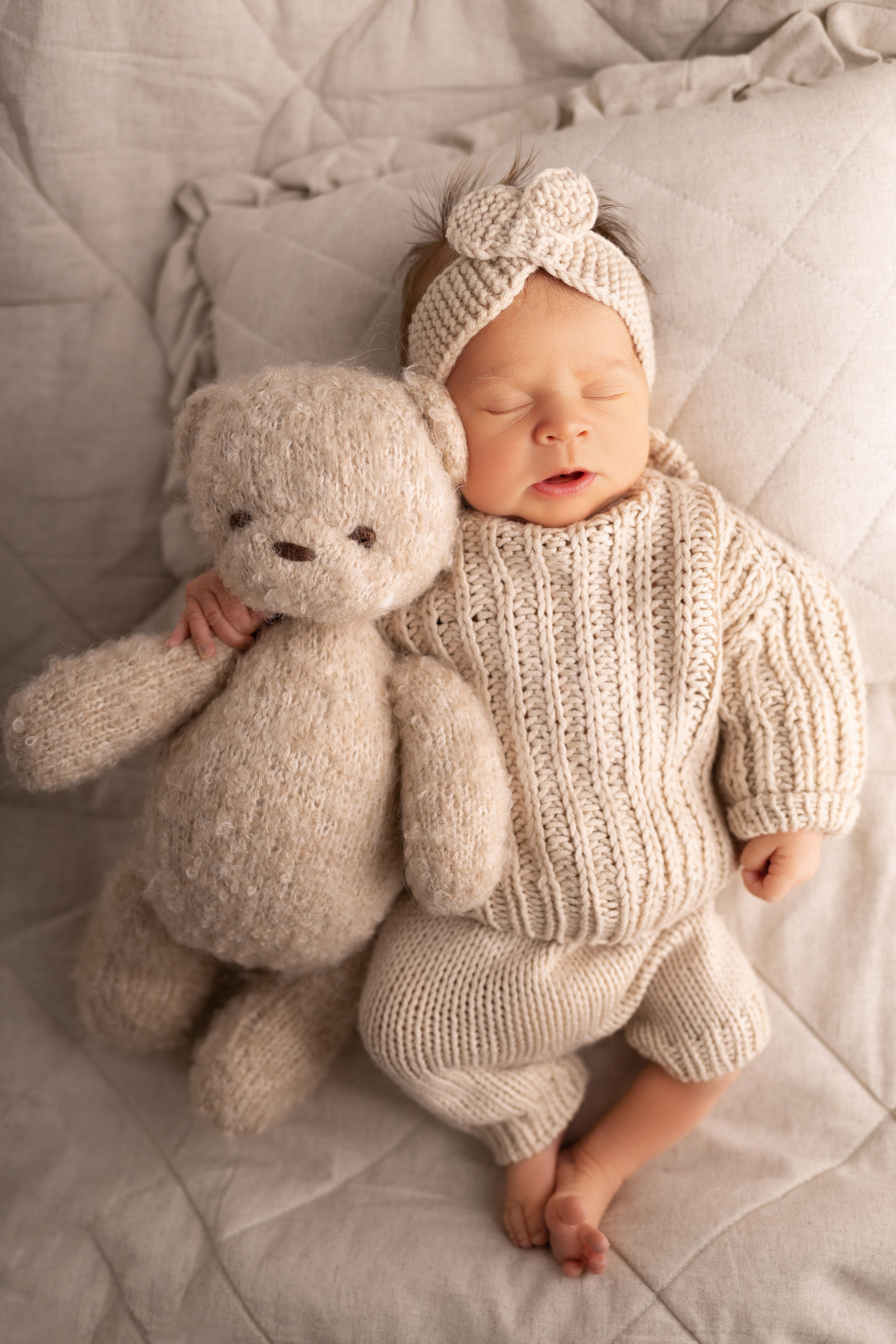 Newborn съемка в стиле Лайф. Фотограф новорожденных малышей в Омске и Омской области Эльвира Камаева