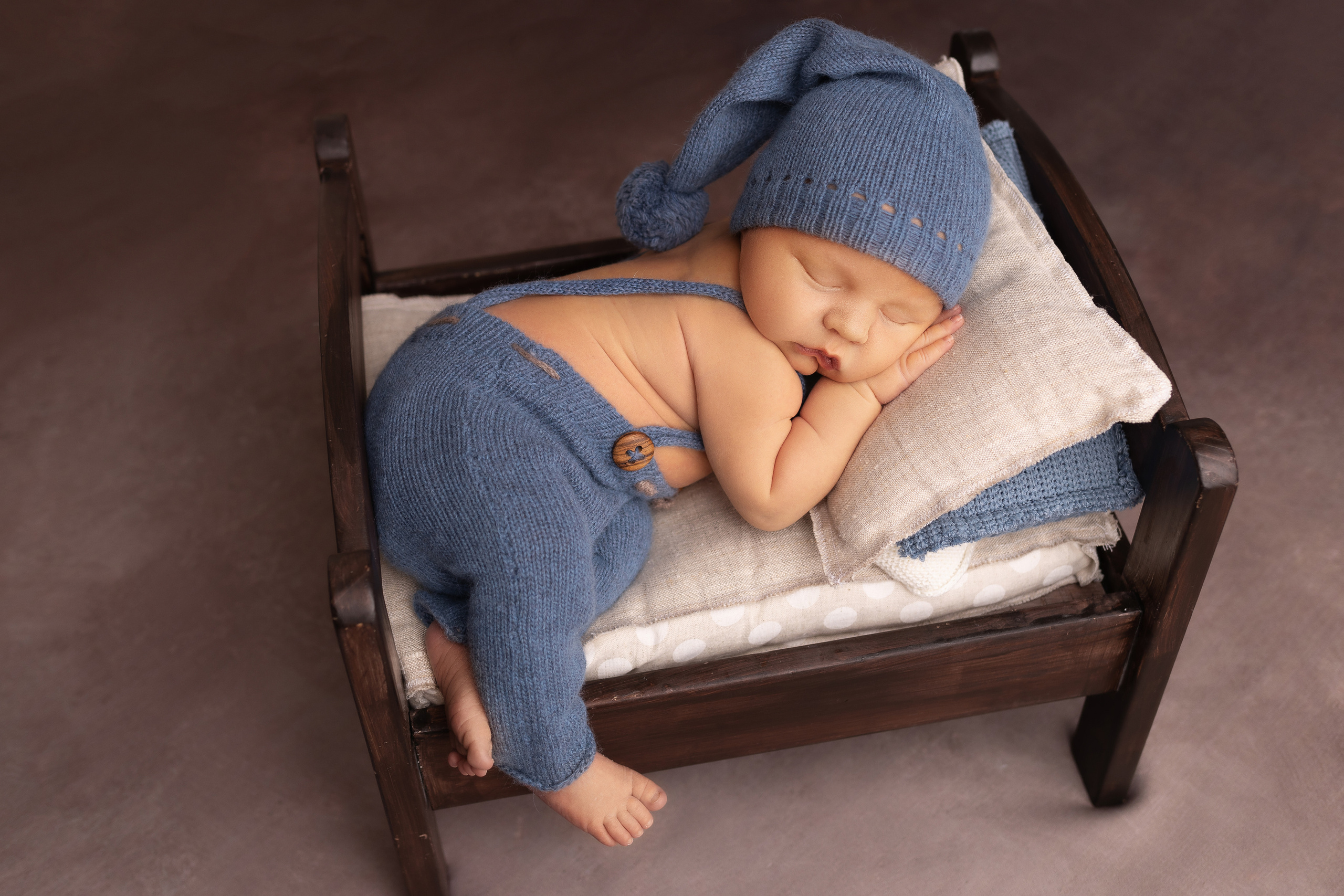 Классическая фотосессия малыша. Фотограф новорожденных малышей в Омске и Омской области Эльвира Камаева