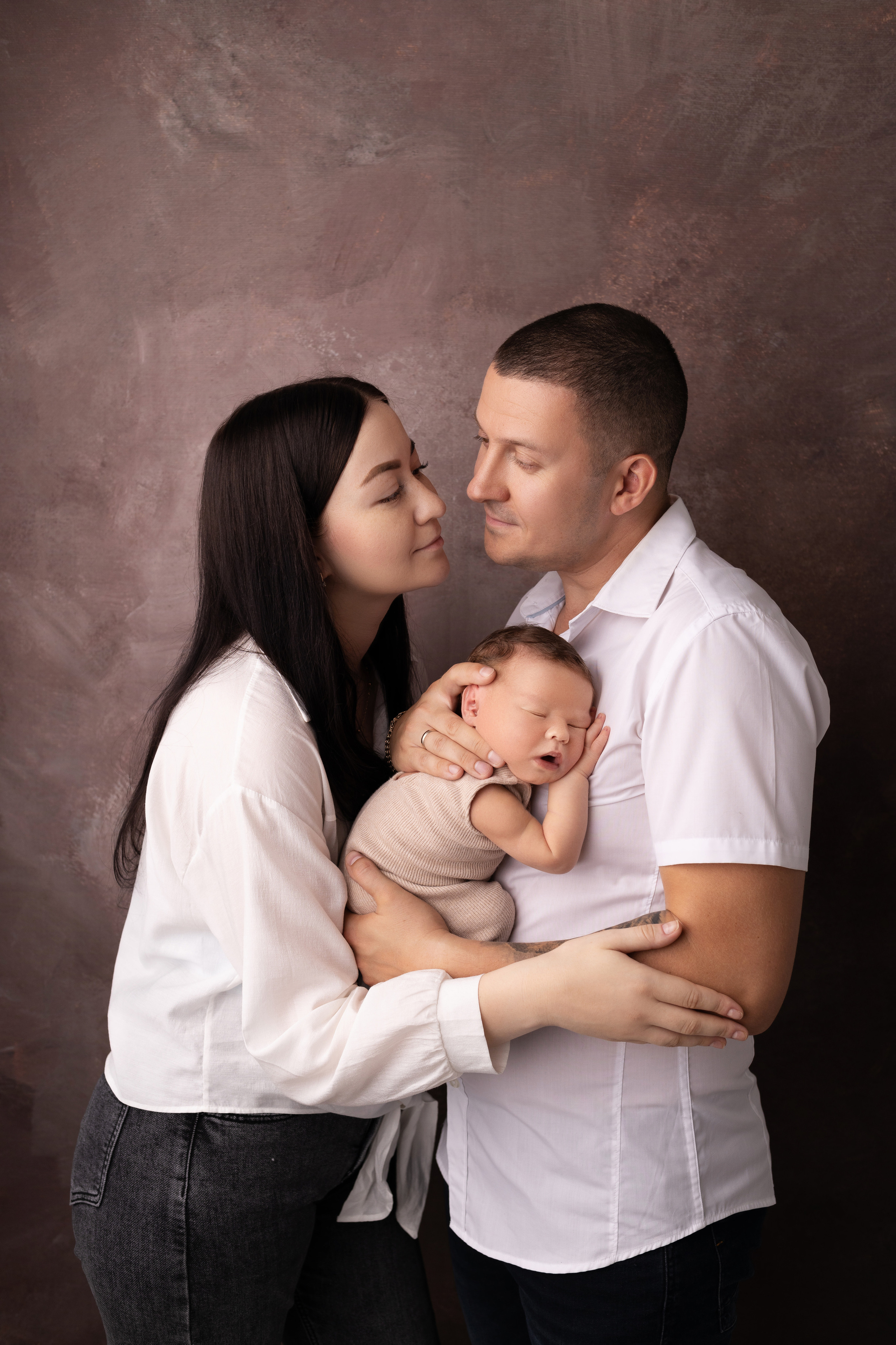 Семейные кадры от Elvira Kamaeva. Фотограф новорожденных малышей в Омске и Омской области Эльвира Камаева