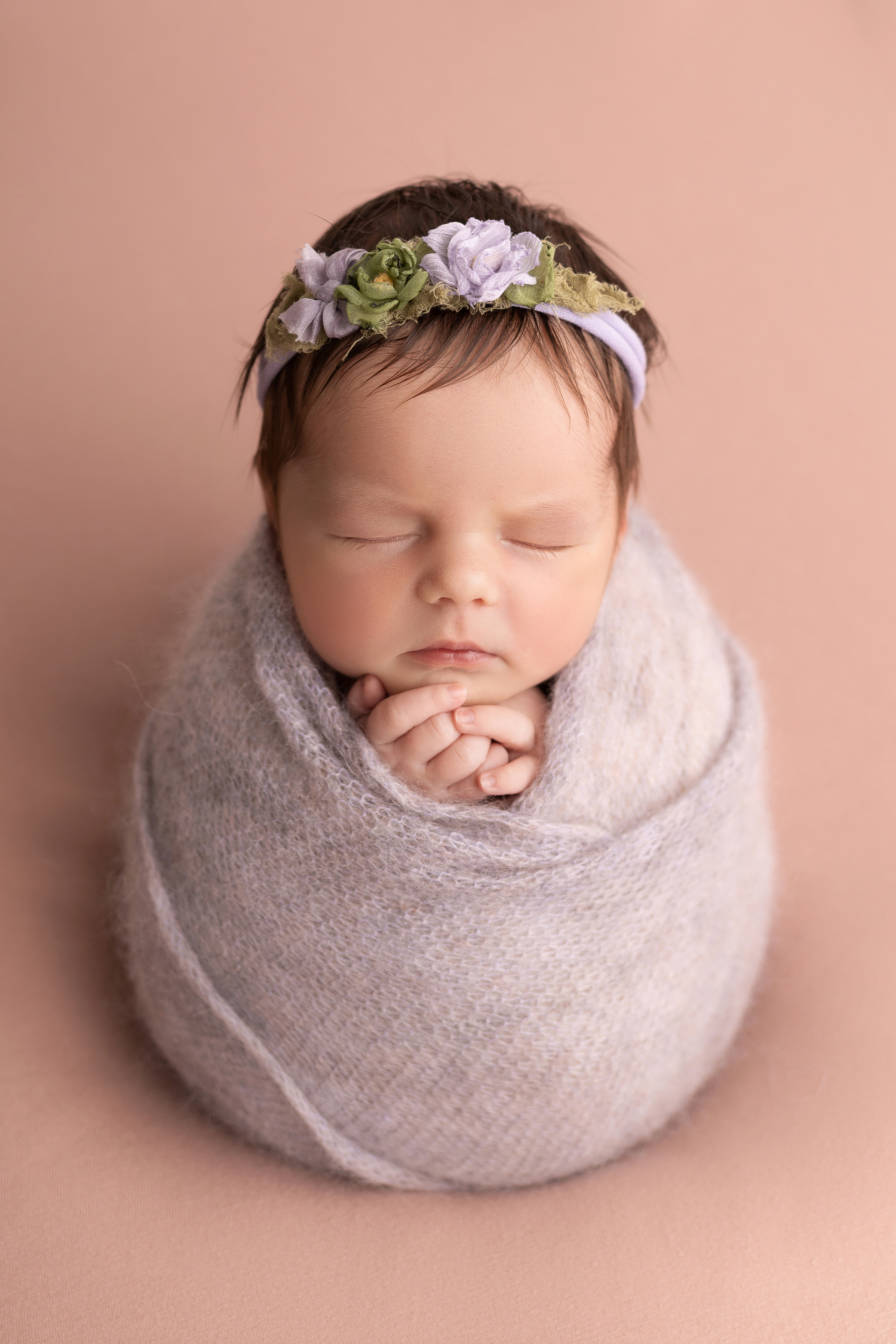 Классическая фотосессия малыша. Фотограф новорожденных малышей в Омске и Омской области Эльвира Камаева