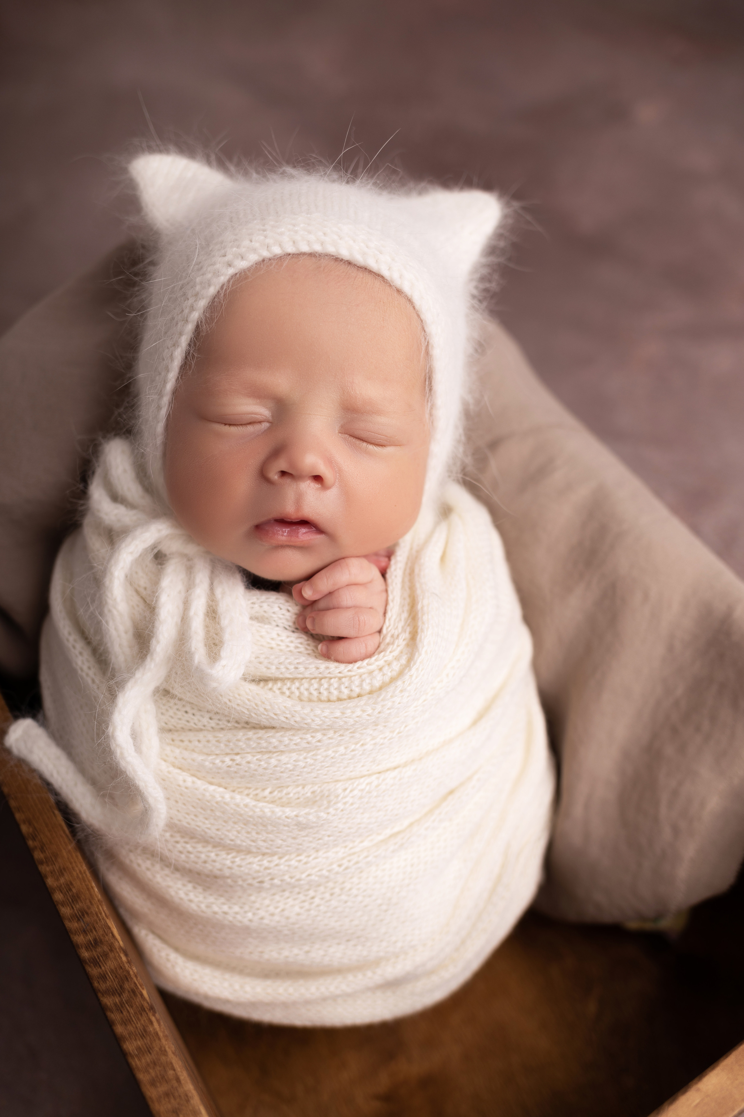 Классическая фотосессия малыша. Фотограф новорожденных малышей в Омске и Омской области Эльвира Камаева