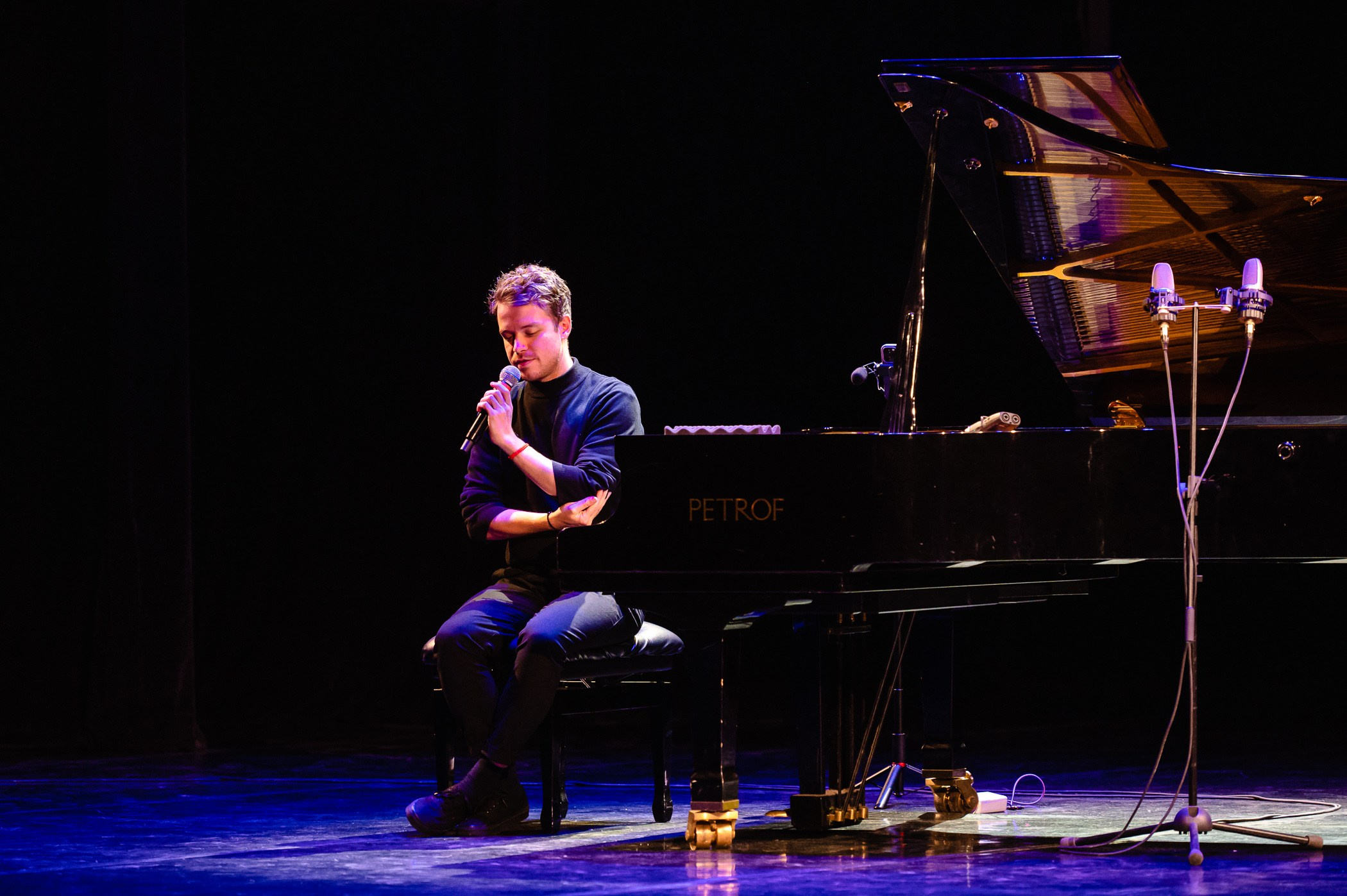 Денис Стельмах Denis Stelmakh Презентация альбома Mayday. Репортажный и концертный фотограф Алексей Патентный в Екатеринбурге