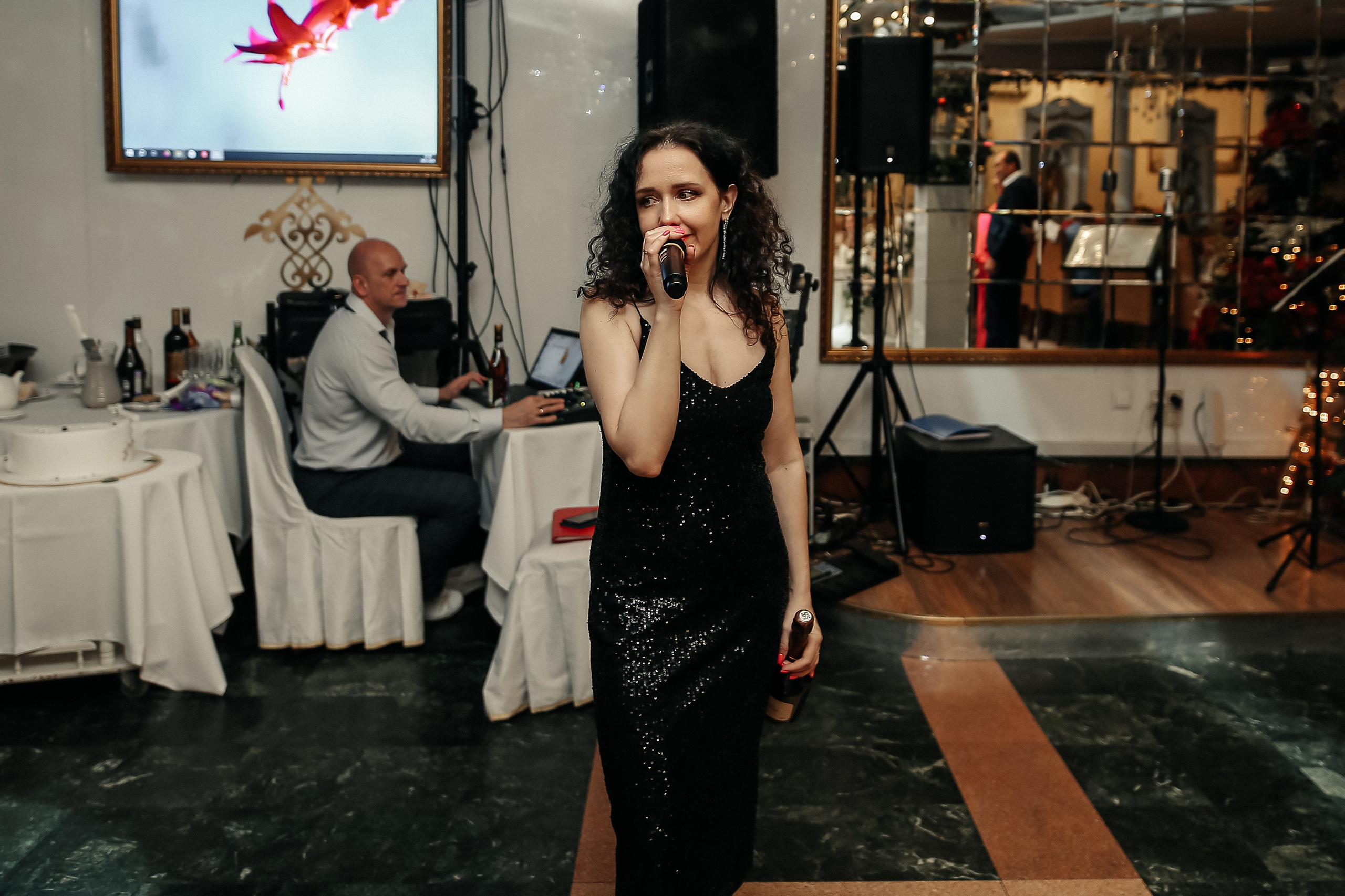 Живая музыка в Москве Ведущий Москва Саксофон Топ ведущих на свадьбу. Свадебный ведущий в Москве Саксофон на свадьбу