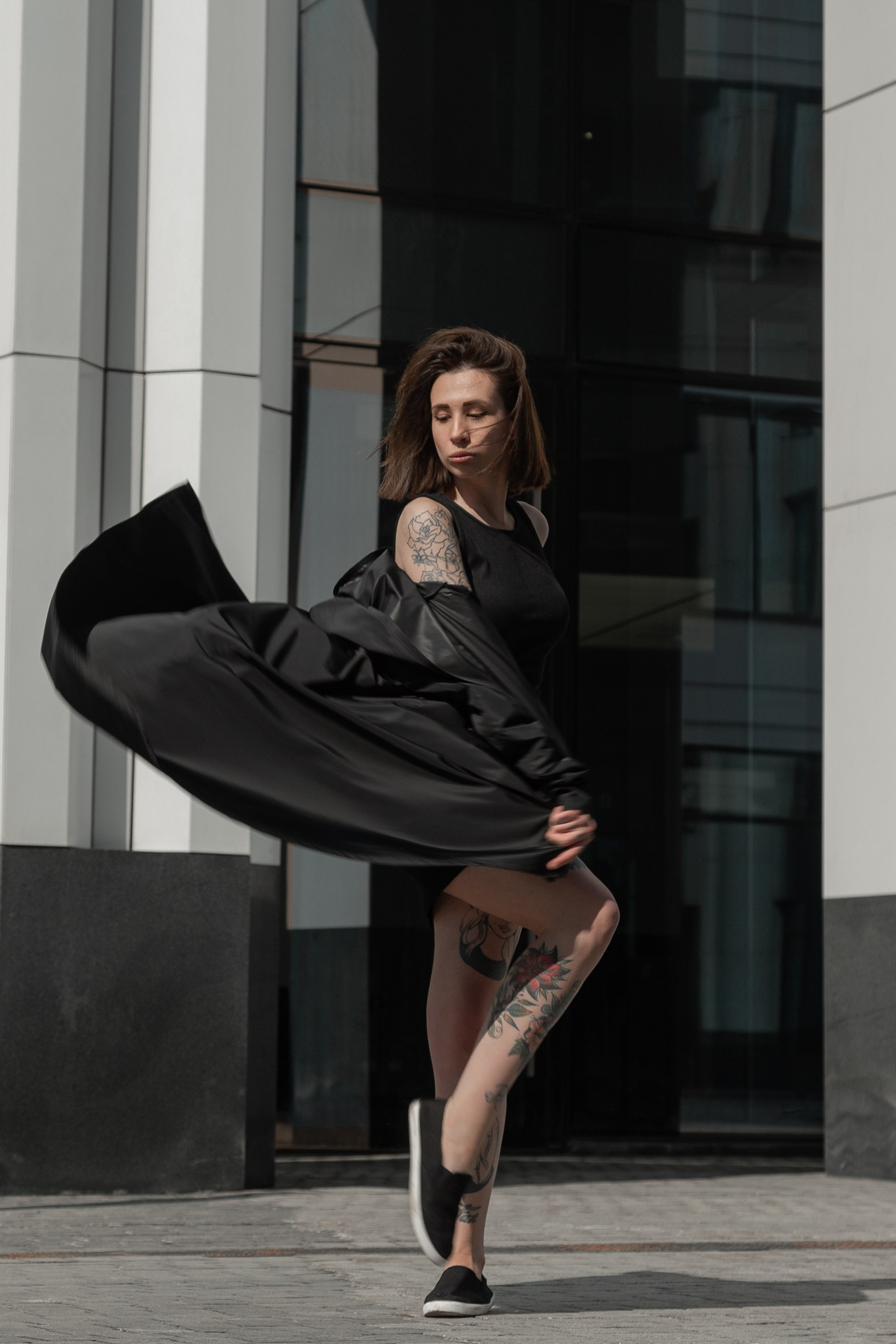 фотограф Анна Добрачёва, Анна Добрачева, фотосессия влюбленных, ловстори, love story, фотосъемка на улице, фотосессия на улице, БЦ Аквамарин