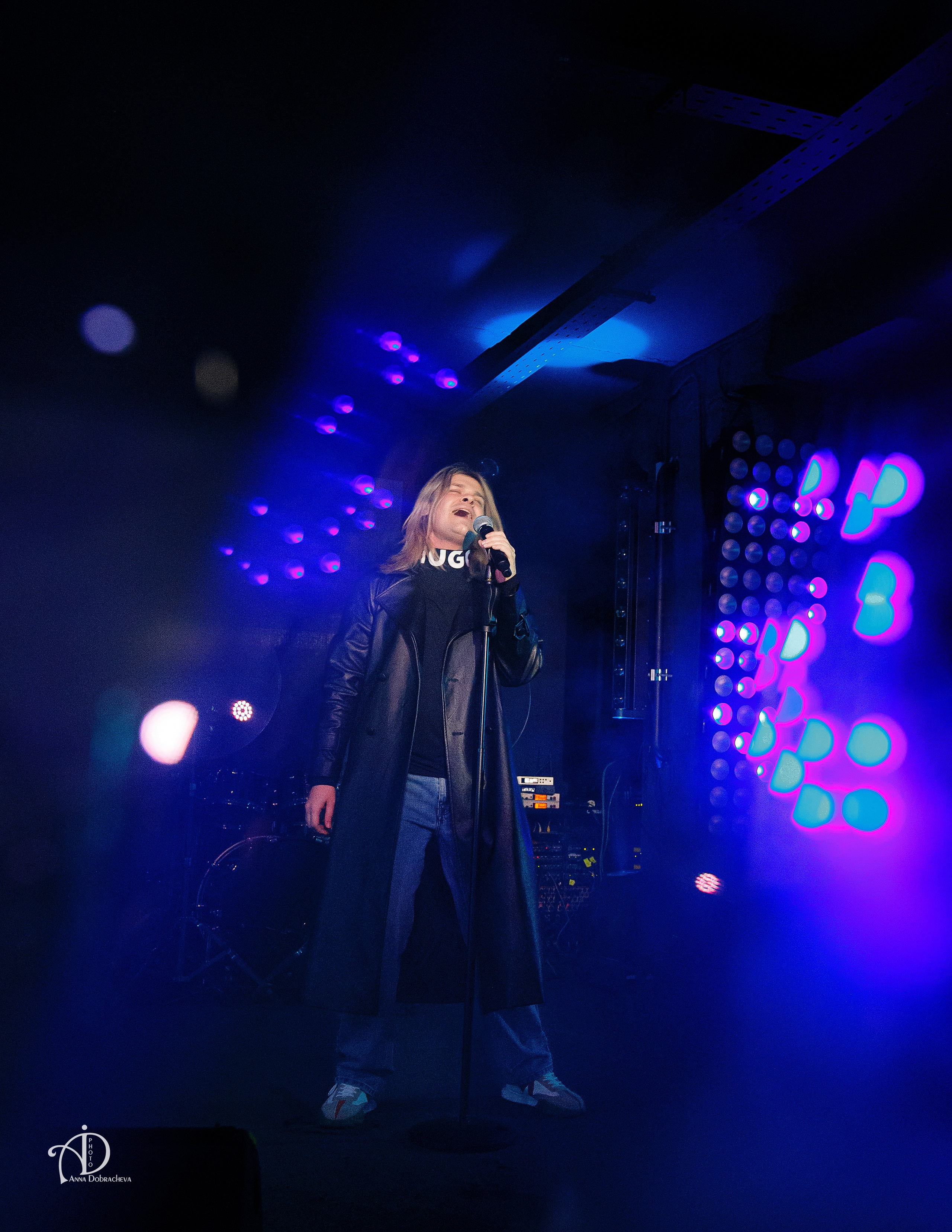 певец Илья Гуров