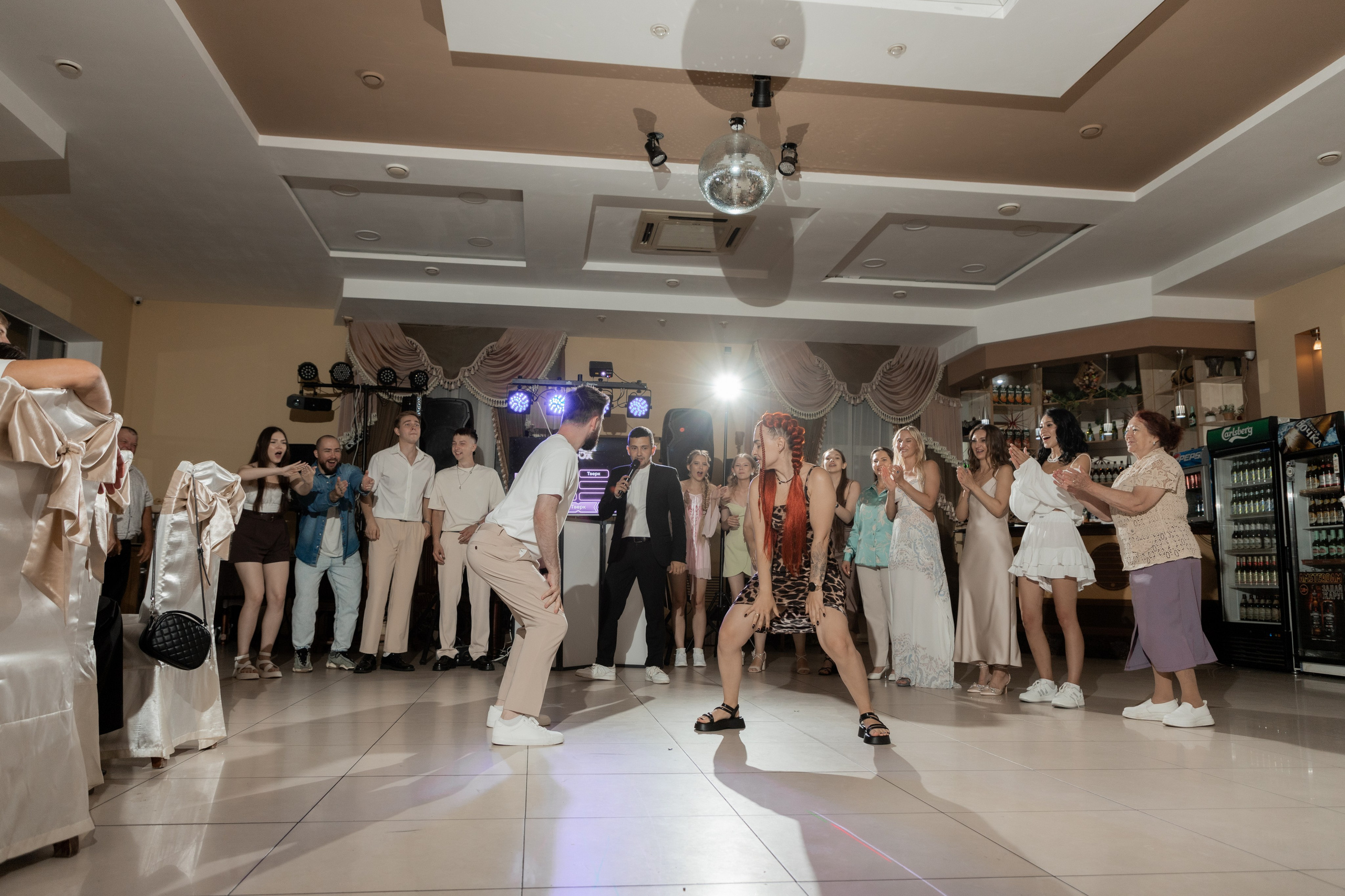 Роман и Александра (банкет). Свадебный фотограф Ангелина Сунгатулина | Саратов | Балаково | Вольск