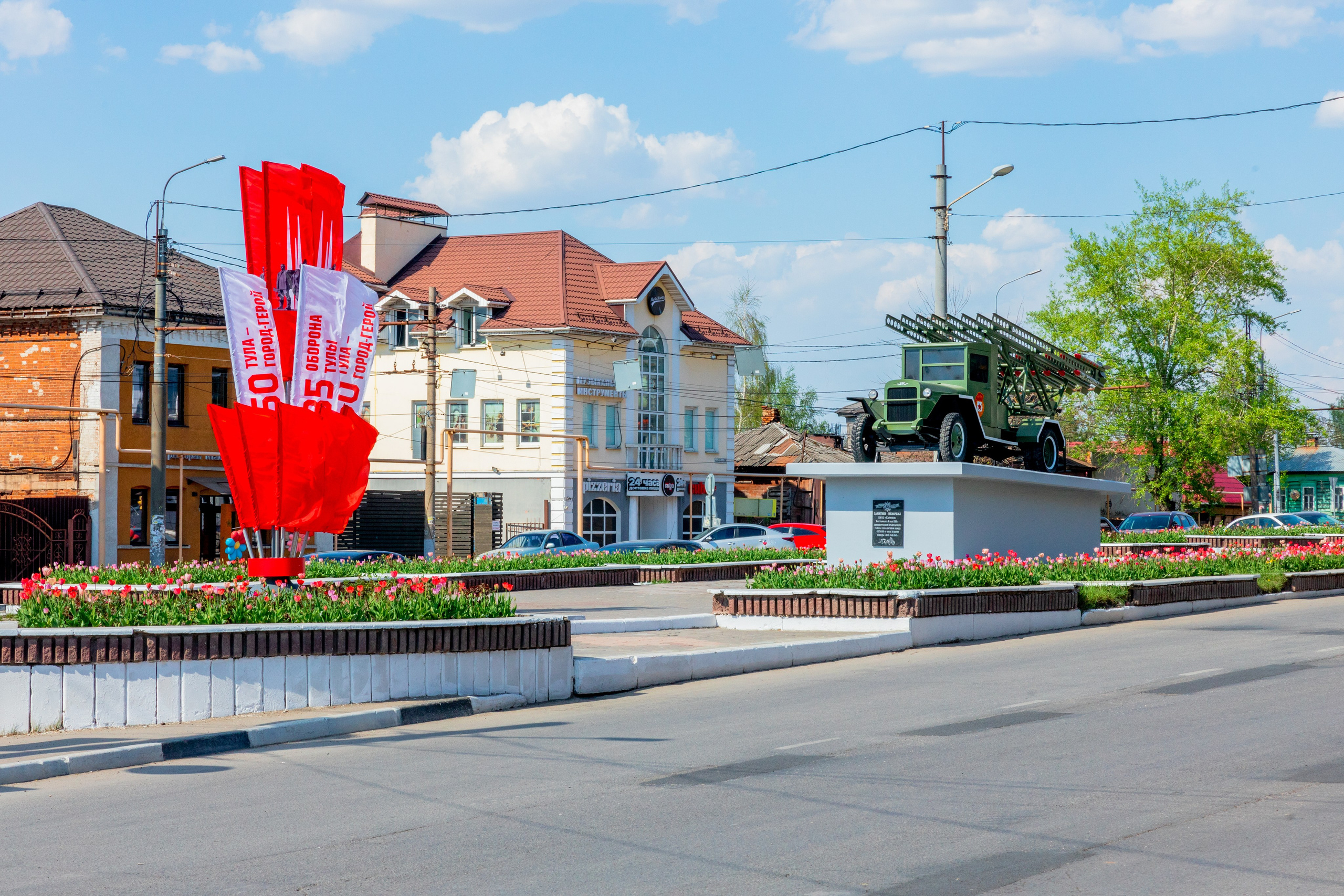 Памятник-мемориал БМ-13 «Катюша» в городе-Герое-Тула. Фотограф в Туле Крупский АнДРей. Фотостудия «КАДР71» в Туле