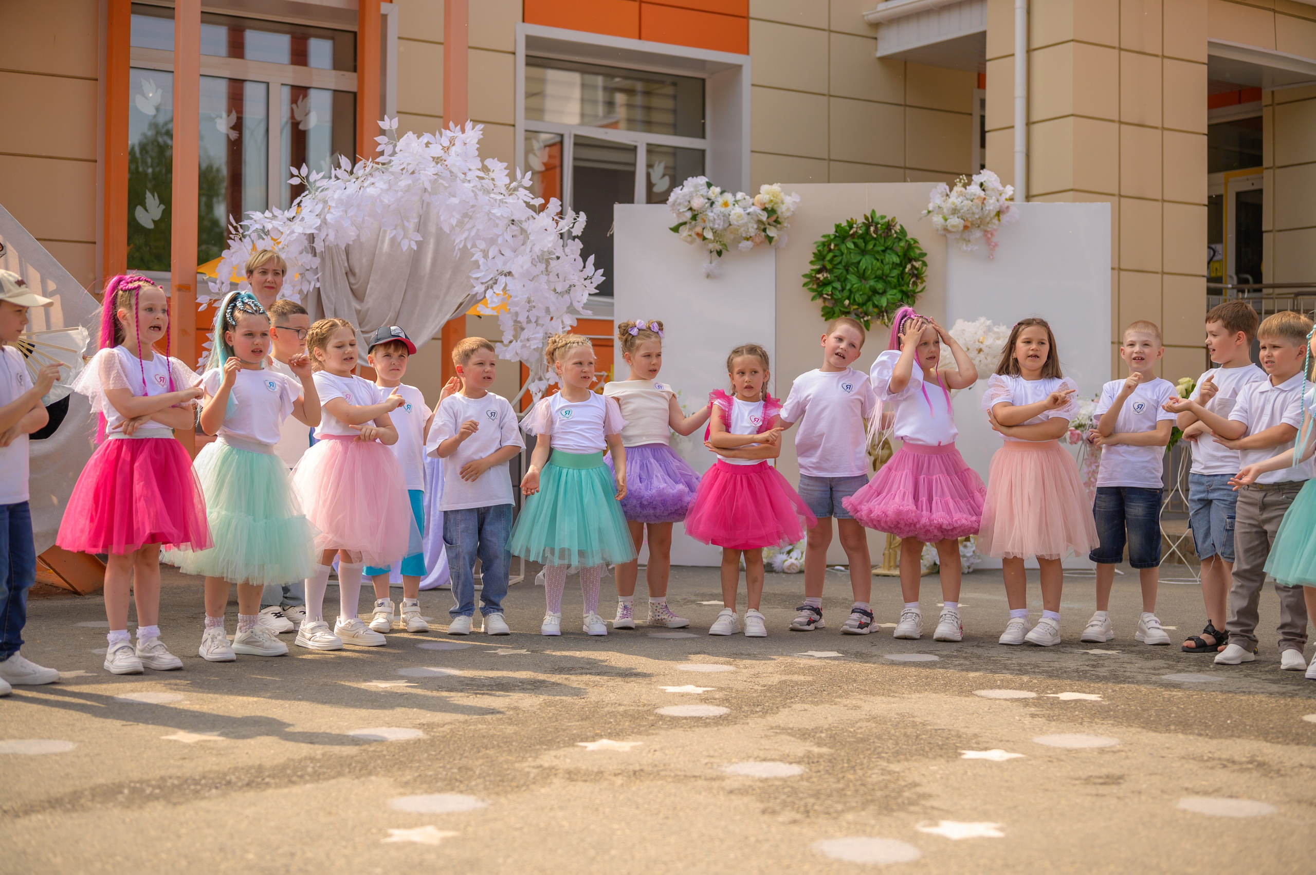 Репортаж выпускного группа «Фантазёры» 3 садик. Фотограф новорожденных, семейный детский в Тюмени Татьяна Морозова