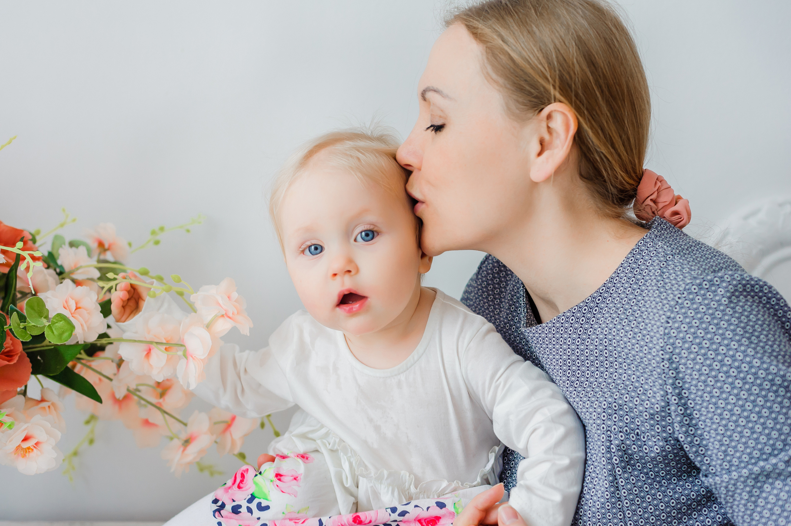 Детский и семейный фотограф в Рязани Валя Лялина. Фотограф новорождённых в Рязани, фотосъемка выписки из роддома, крещен