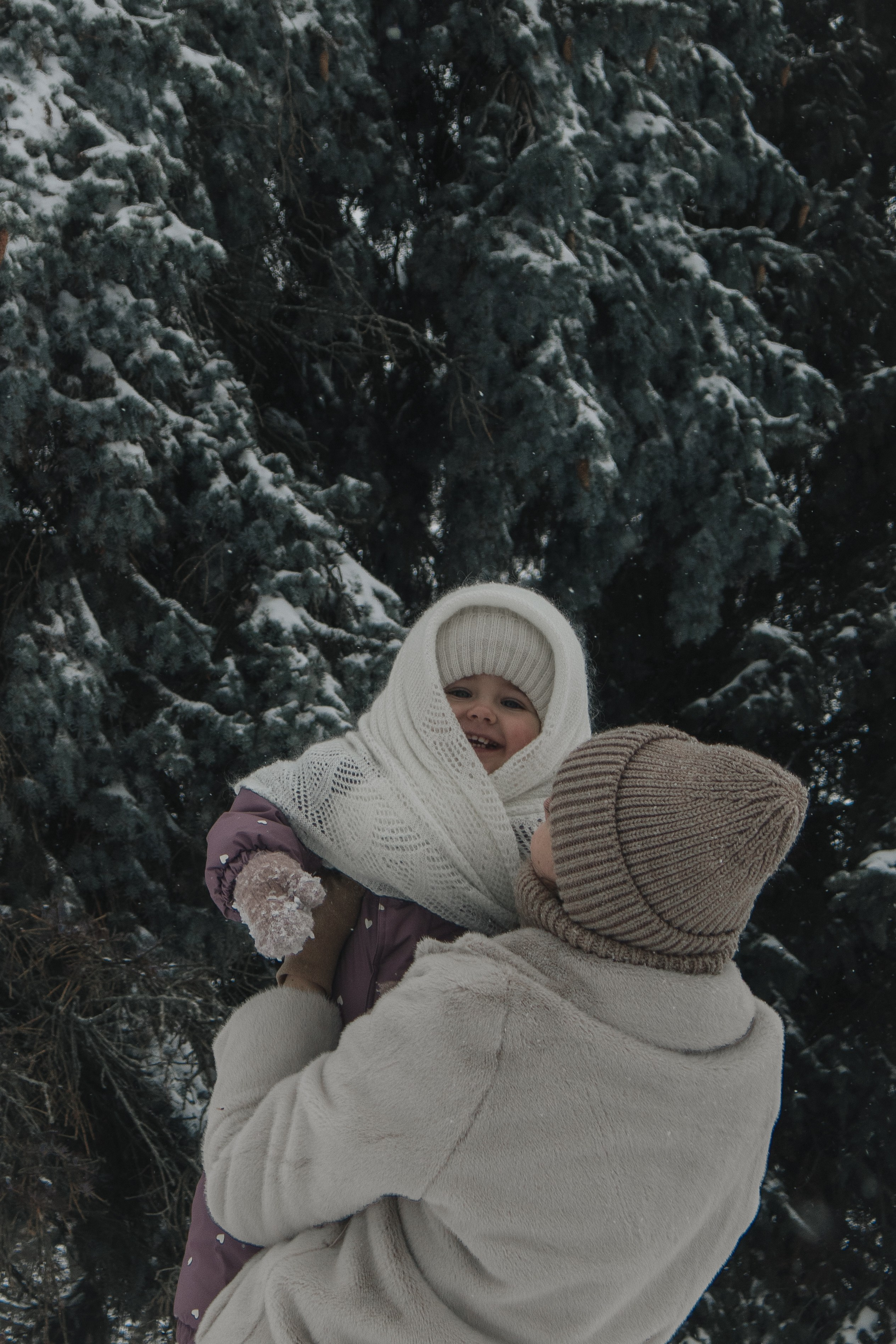 Зимняя фотосессия в парке. Семейный и женский фотограф Москва Юлия Левада