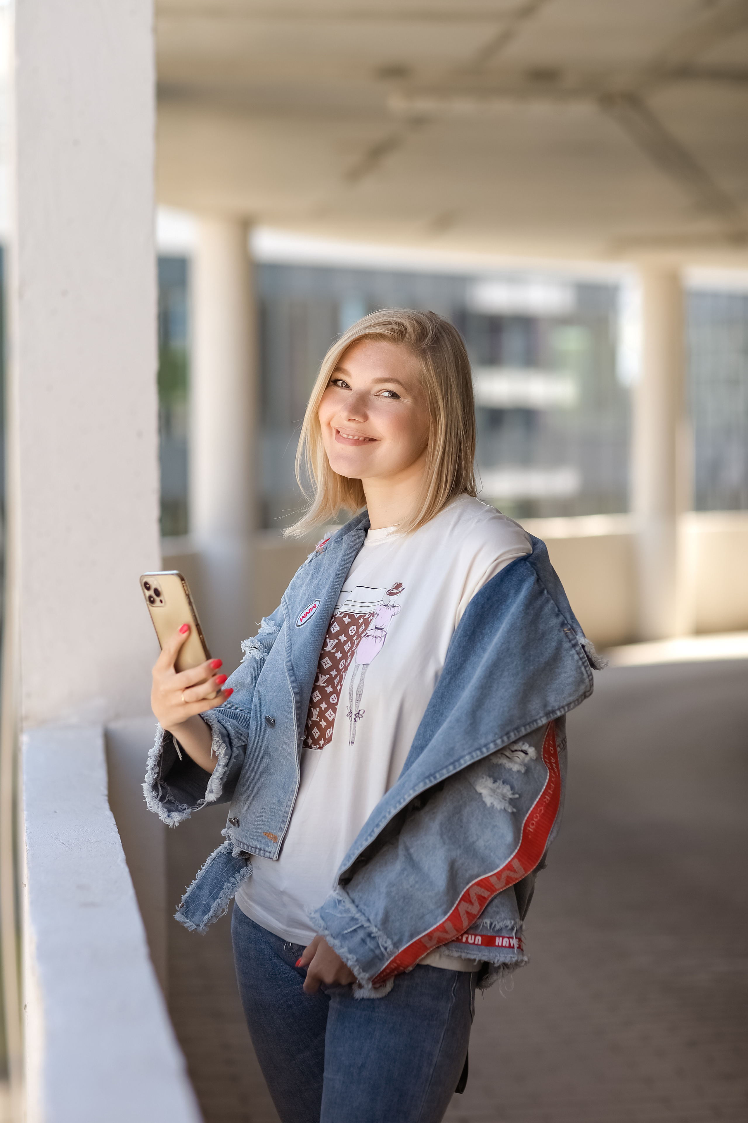 Фотопрогулка с Олей в Клевер парк. Фотограф Екатеринбург Московкина Юлия