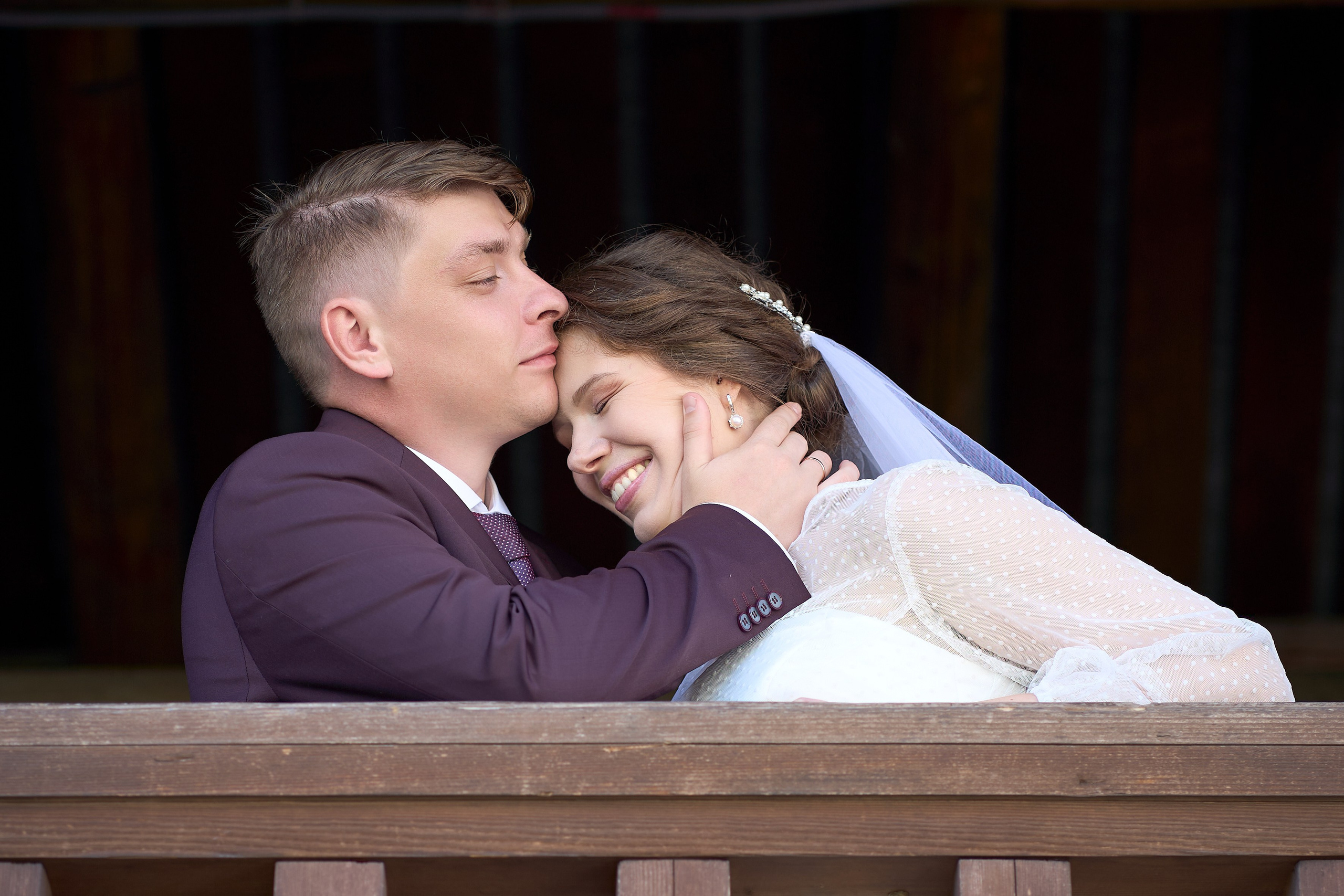 Прогулка после ЗАГСа. Репортажный и портретный фотограф в Томске Ларионов Артём