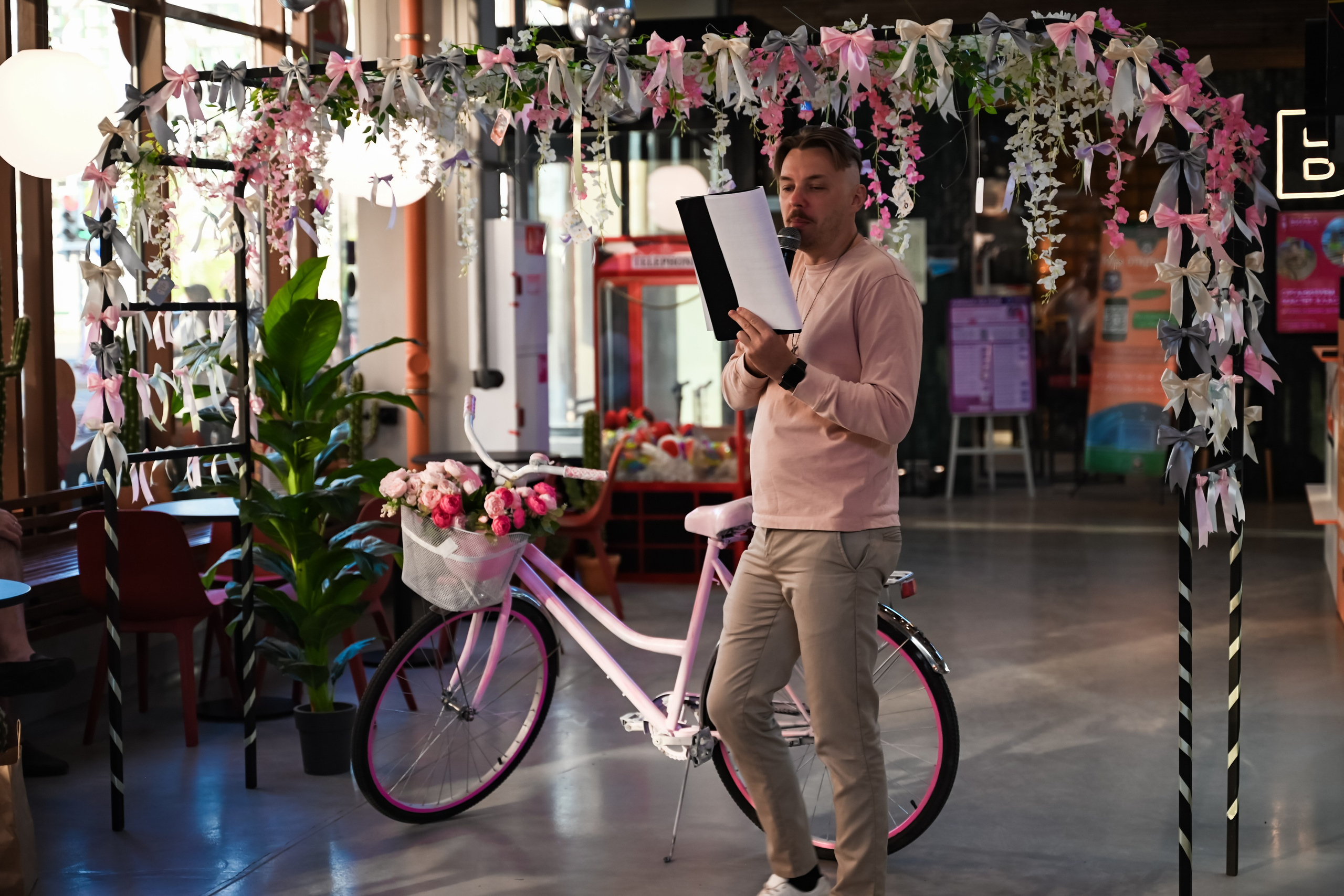 Игра IMOM'S в розовом. Фотограф в Санкт-Петербурге