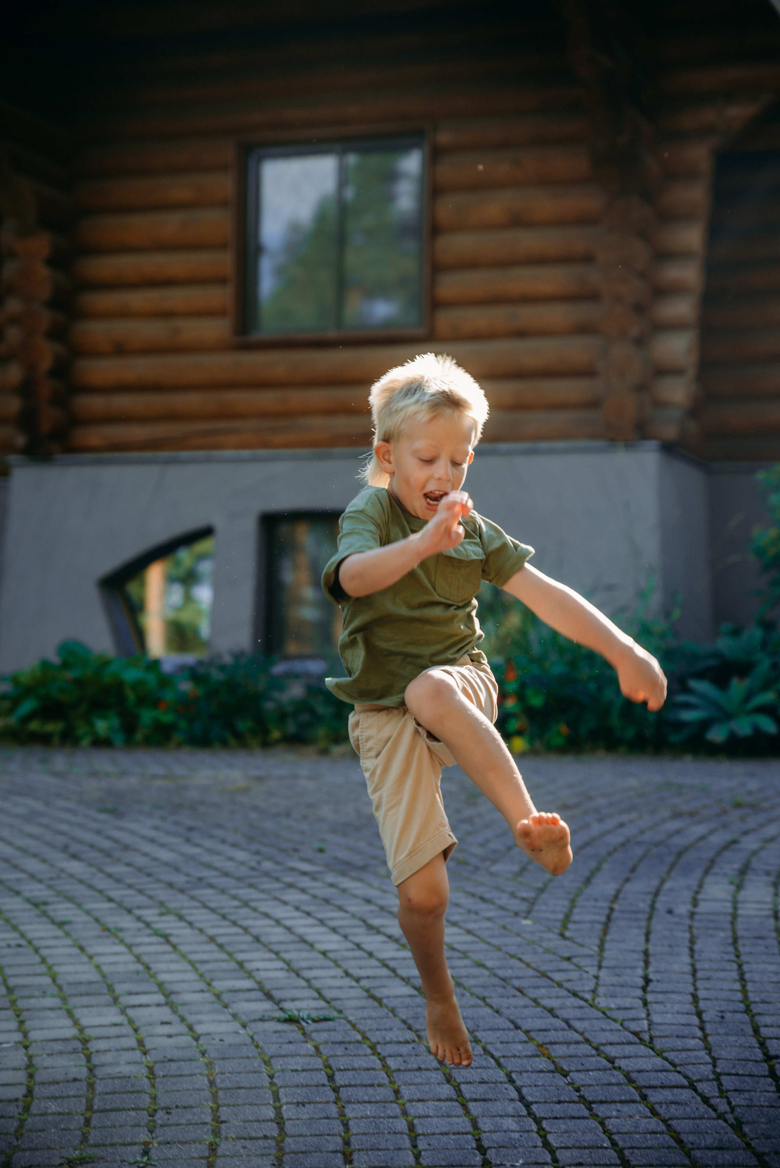 Семейная фотосессия на даче. Семейный и детский фотограф в Санкт-Петербурге Маша Бичан