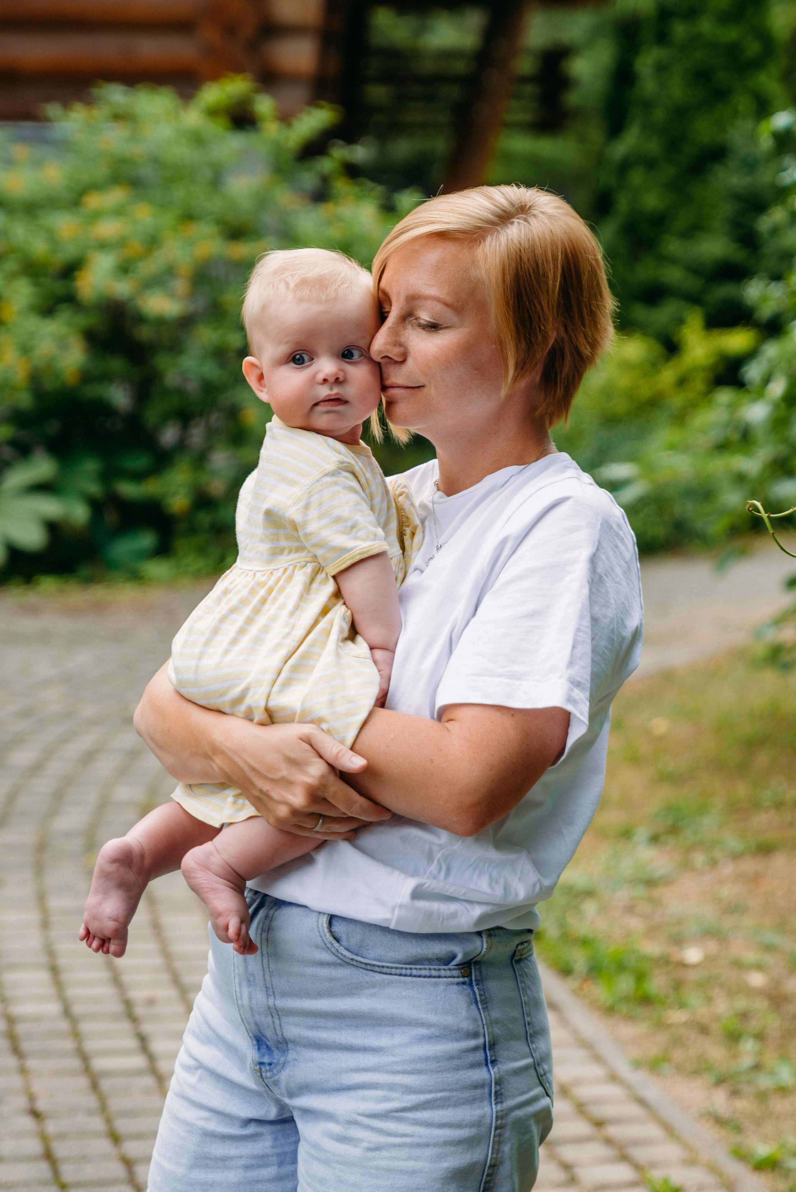 Семейная фотосессия на даче. Семейный и детский фотограф в Санкт-Петербурге Маша Бичан