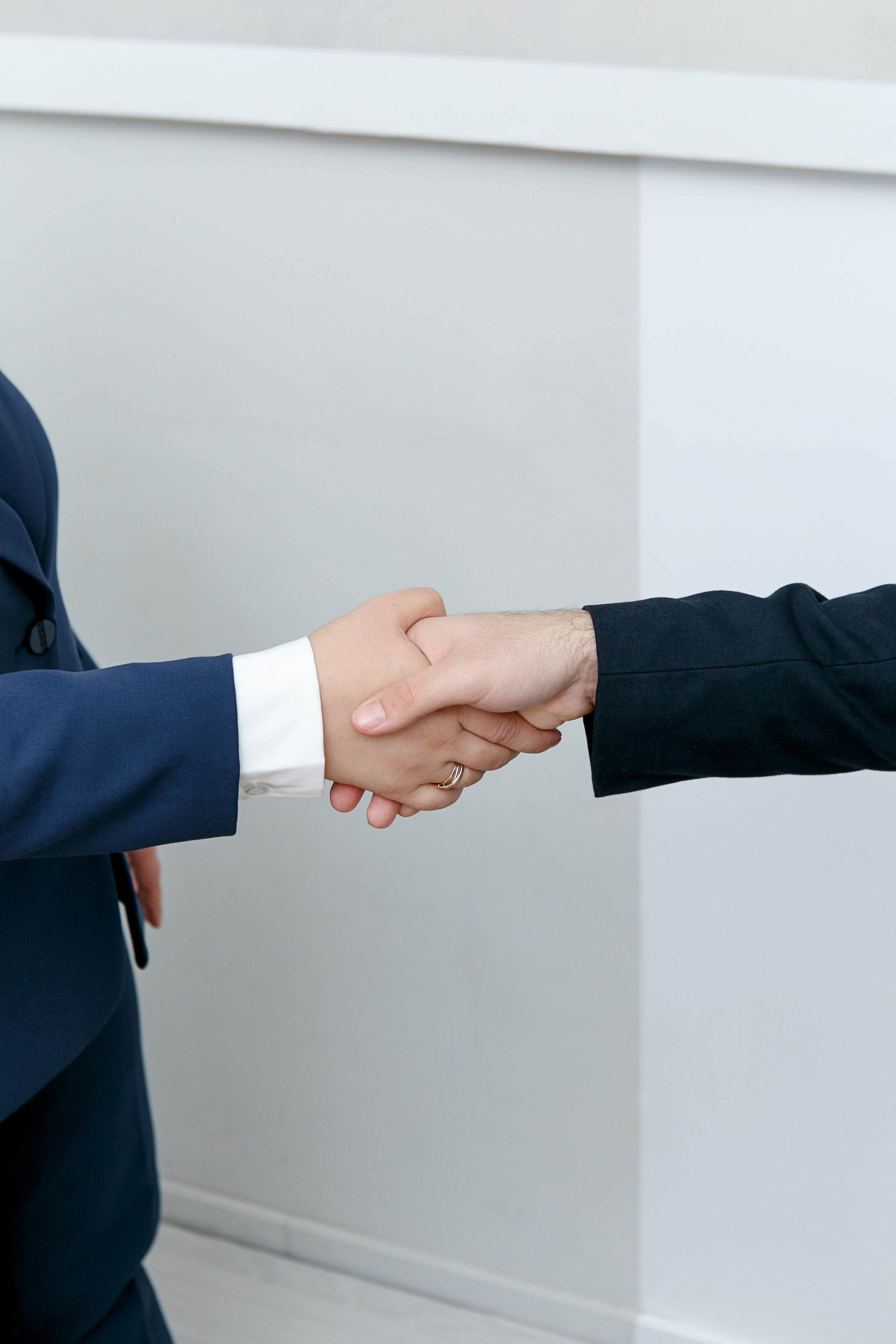 Корпорация LiVest. Контент фотограф, съемка для маркетплейсов, фуд съемка и репортажи в Новосибирске Ралия Галеева