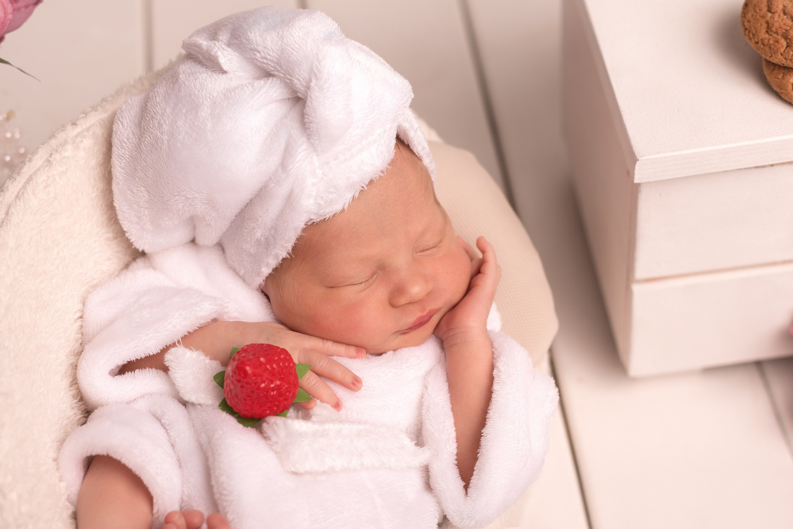 Фотографии новорожденных детей. Фотограф новорожденных в Омске Анастасия Моисеева