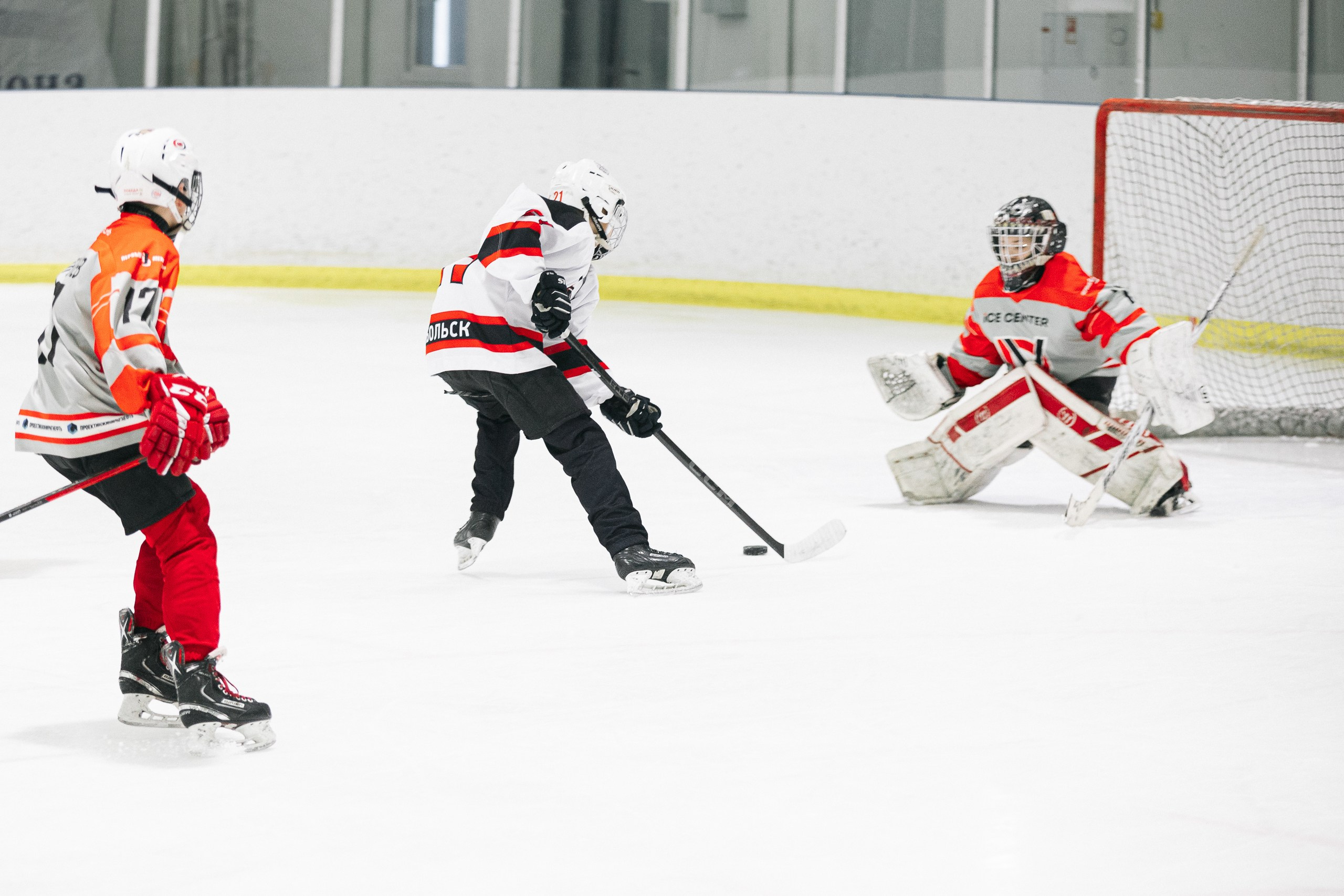 Первенство Тюмени по хоккею. MIG — студия спортивной фотографии Михаила Голянского