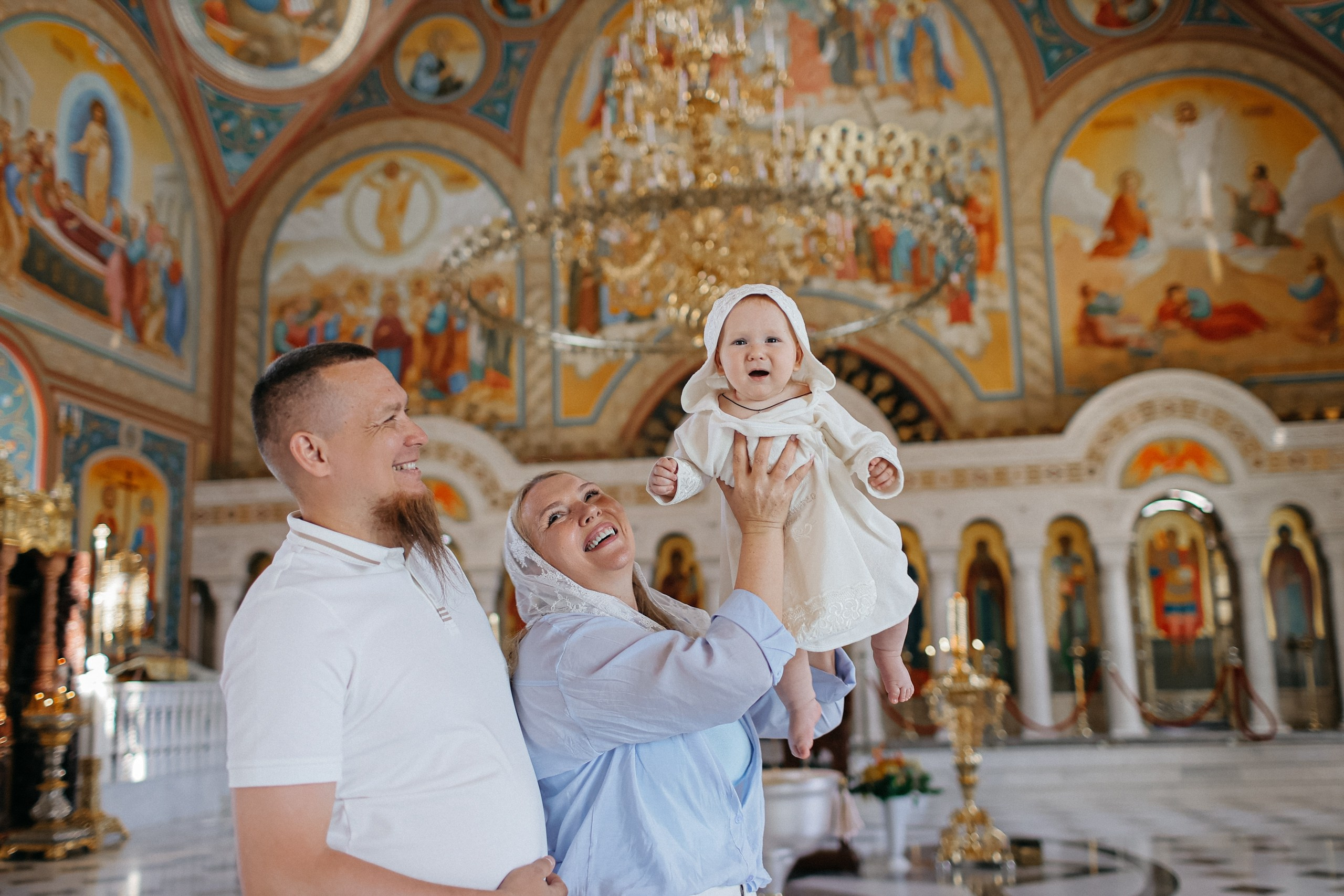 Съёмка крещения. Команда специалистов в мире фотографии и видео. Детский фотограф, семейный фотограф