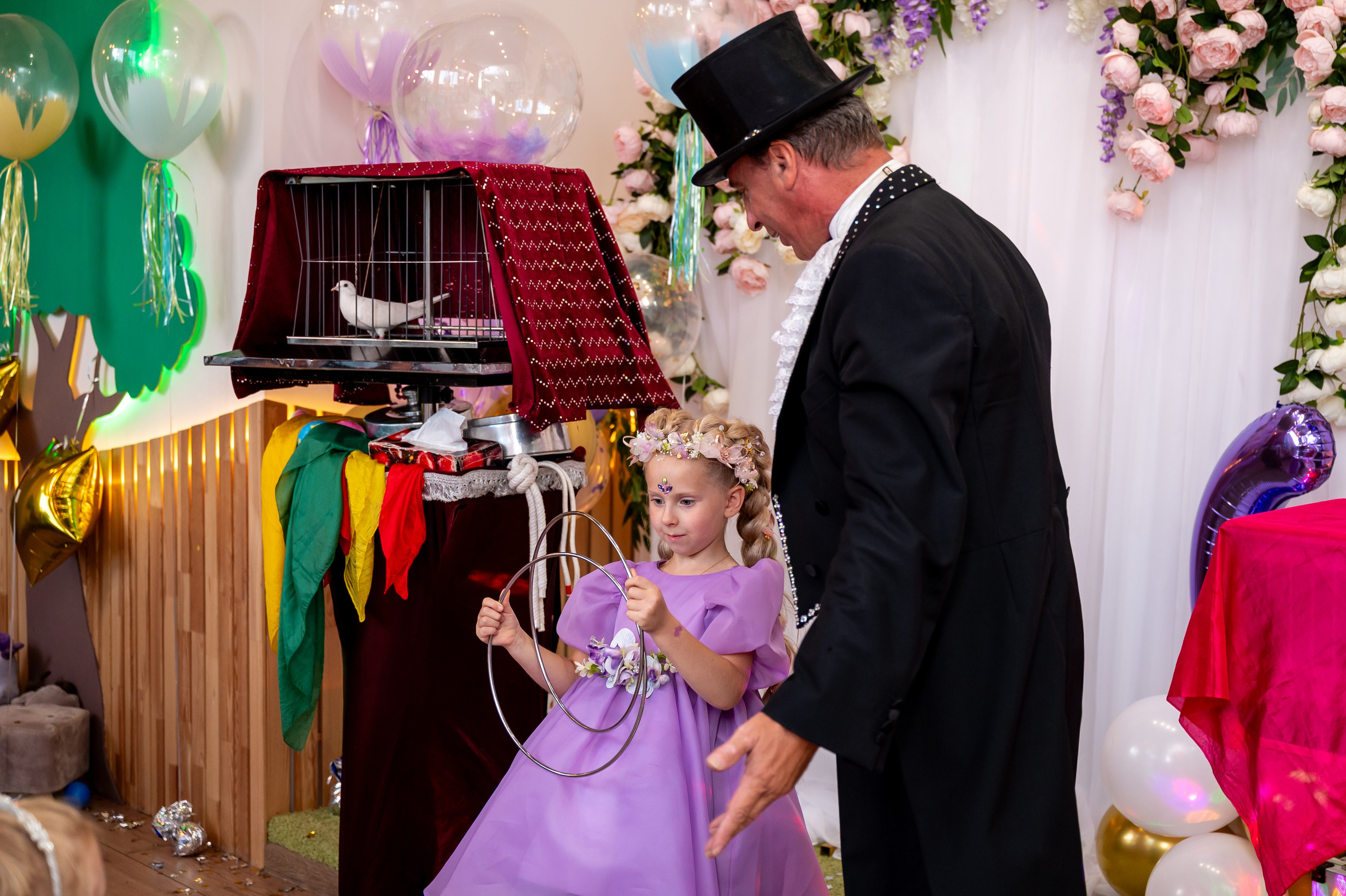 ДР в лофте с фокусником