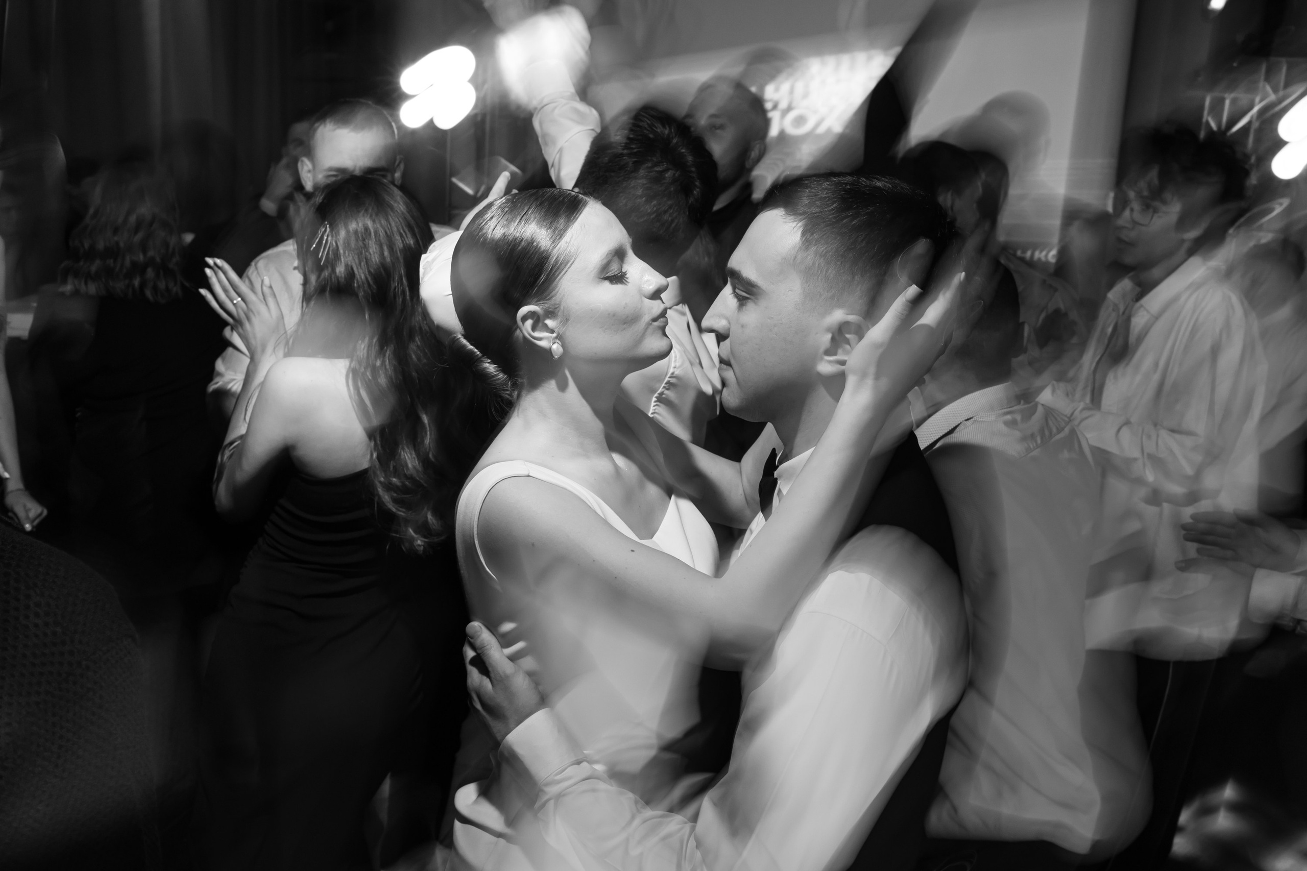 Kirill & Arina. Фотограф свадебный, репортажный, индивидуальный, фото для маркетплейсов, брендов, автосалонов