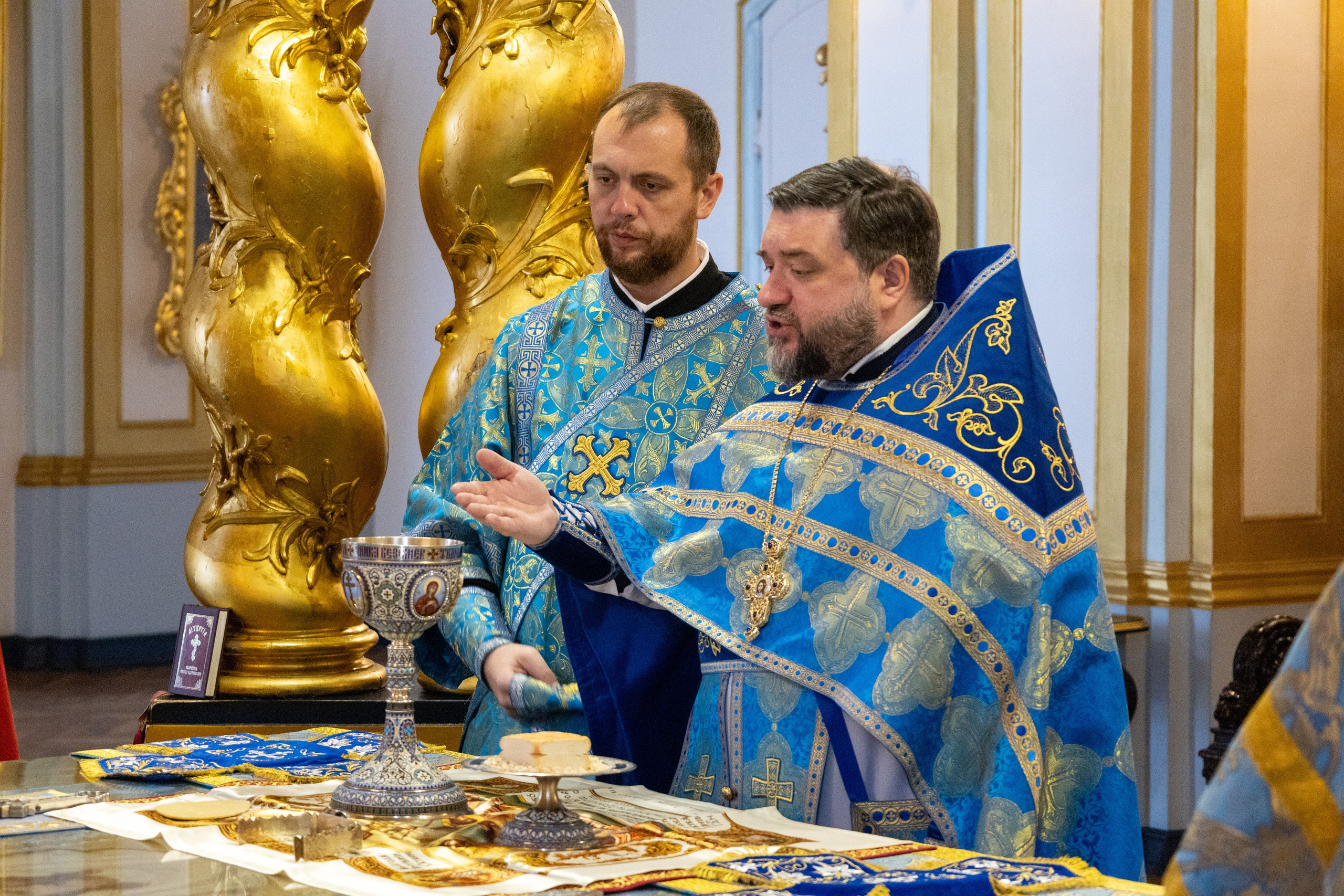 НЕДЕЛЯ 12-Я ПО ПЯТИДЕСЯТНИЦЕ, ПОПРАЗДНСТВО УСПЕНИЯ ПРЕСВЯТОЙ БОГОРОДИЦЫ. НИКОЛО-БОГОЯВЛЕНСКИЙ МОРСКОЙ СОБОР