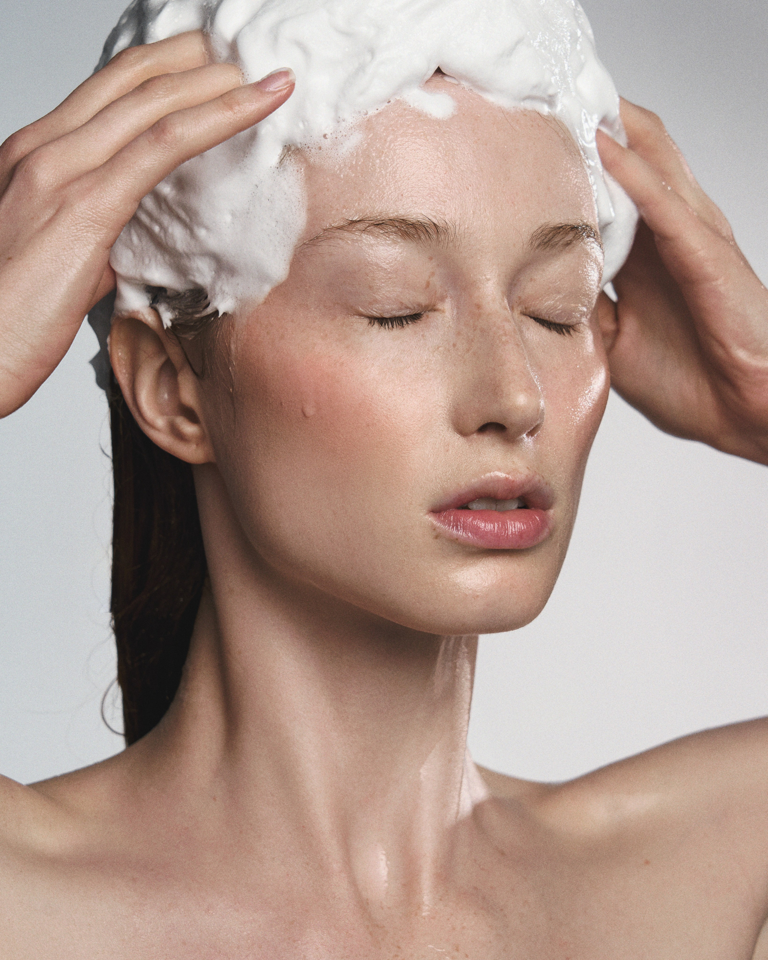 Campaign ASAYA BEAUTY. Nadezhda Diskant is a Moscow and Saint Petersburg based photographer