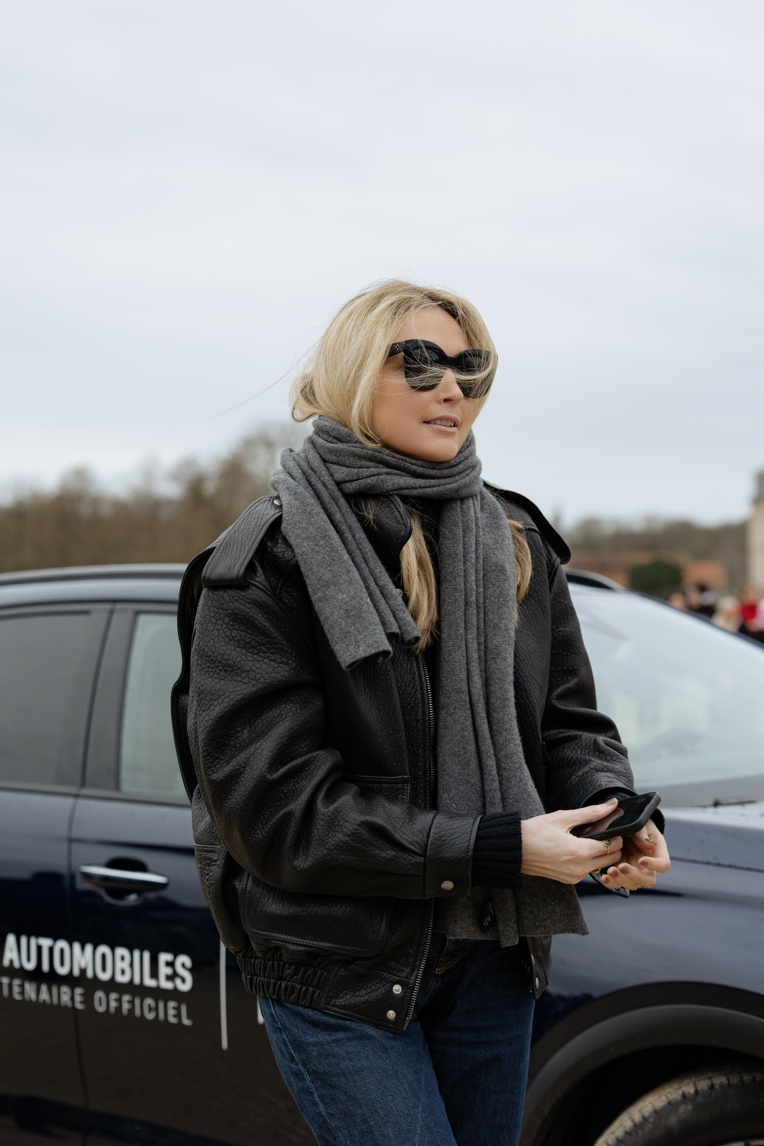 LOEWE PFW WOMENSWEAR FALL-WINTER 24/25. Photographer in Milan Ivan Goncharov