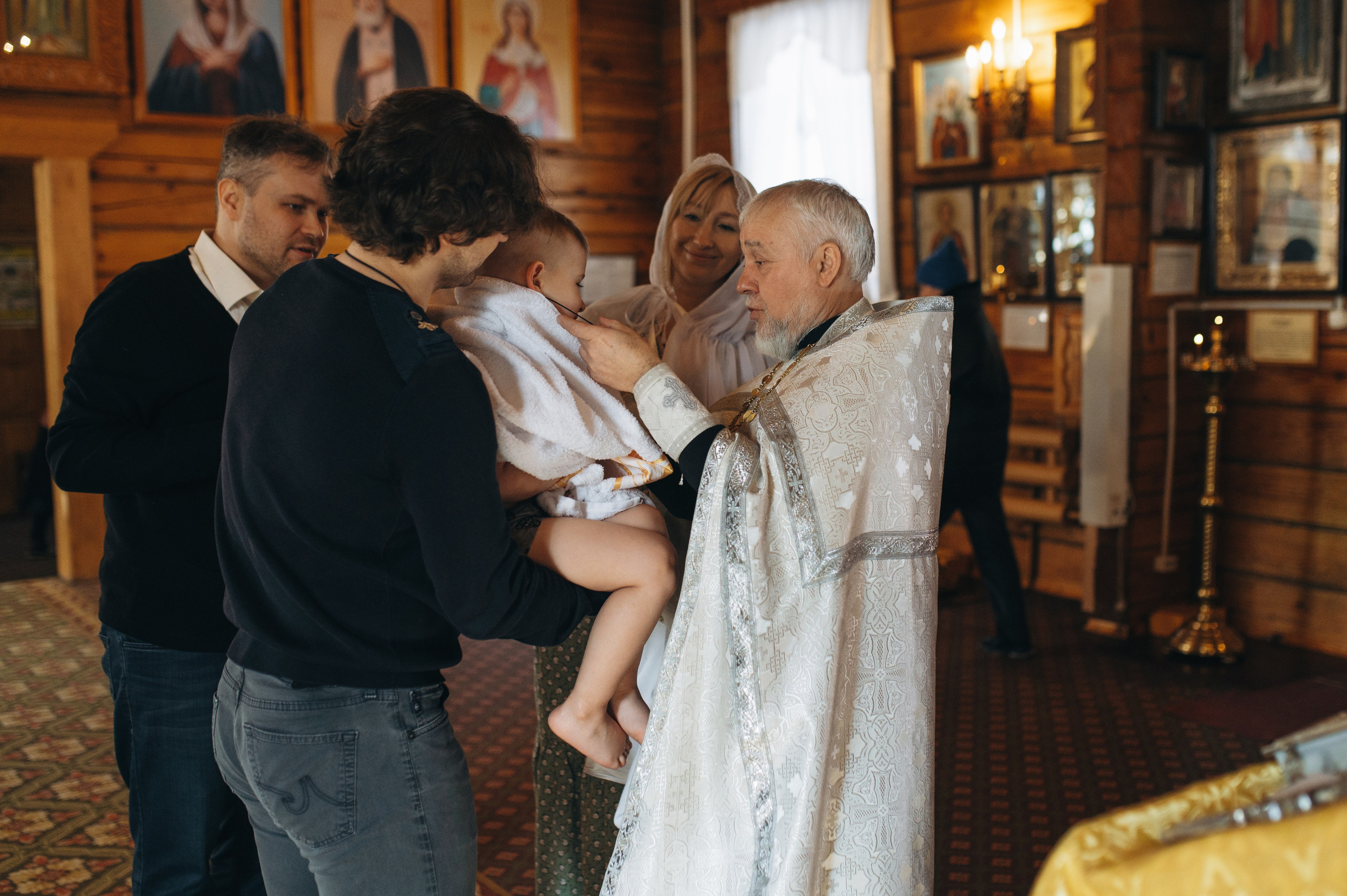 КРЕЩЕНИЕ ПАВЛА. СЕМЕЙНЫЙ ФОТОГРАФ В НОВОСИБИРСКЕ ЖЕНЯ ИНДРИКОВА
