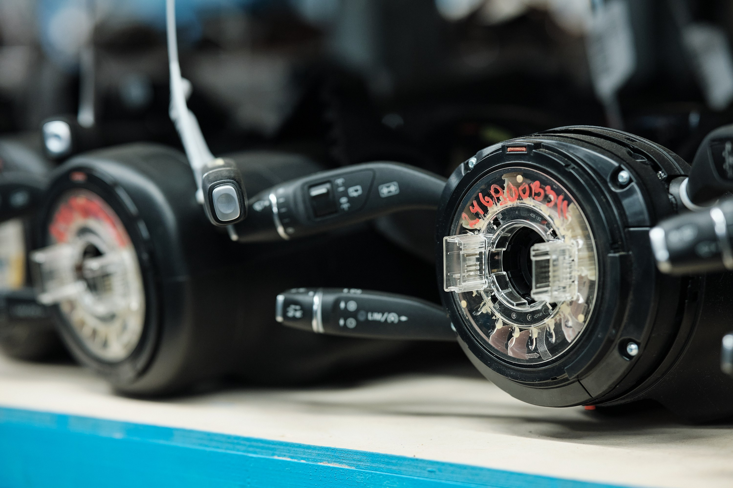 «Двигатель Mercedes-Benz S-Class W222 4.0L V8 битурбо оригинальная запчасть»«Мотор Mercedes-Benz ML W166 3.0L дизельный с турбонаддувом»«Двигатель Mercedes-Benz GLE W167 2.0L бензиновый с прямым впрыском»«Оригинальный мотор Mercedes-Benz GLS X167 4.0L V8 битурбо»«Двигатель Mercedes-Maybach S-Class W223 6.0L V12 битурбо»«Мотор Mercedes-Benz GLC X253 2.0L бензиновый с турбонаддувом»«Двигатель Mercedes-Benz GLE Coupe C292 3.0L дизельный»«Оригинальный двигатель Mercedes-Benz ML W166 3.5L бензиновый»«Двигатель Mercedes-Maybach GLS X167 4.0L V8 с турбонаддувом»«Мотор Mercedes-Benz GLC Coupe C253 2.0L бензиновый с прямым впрыском»