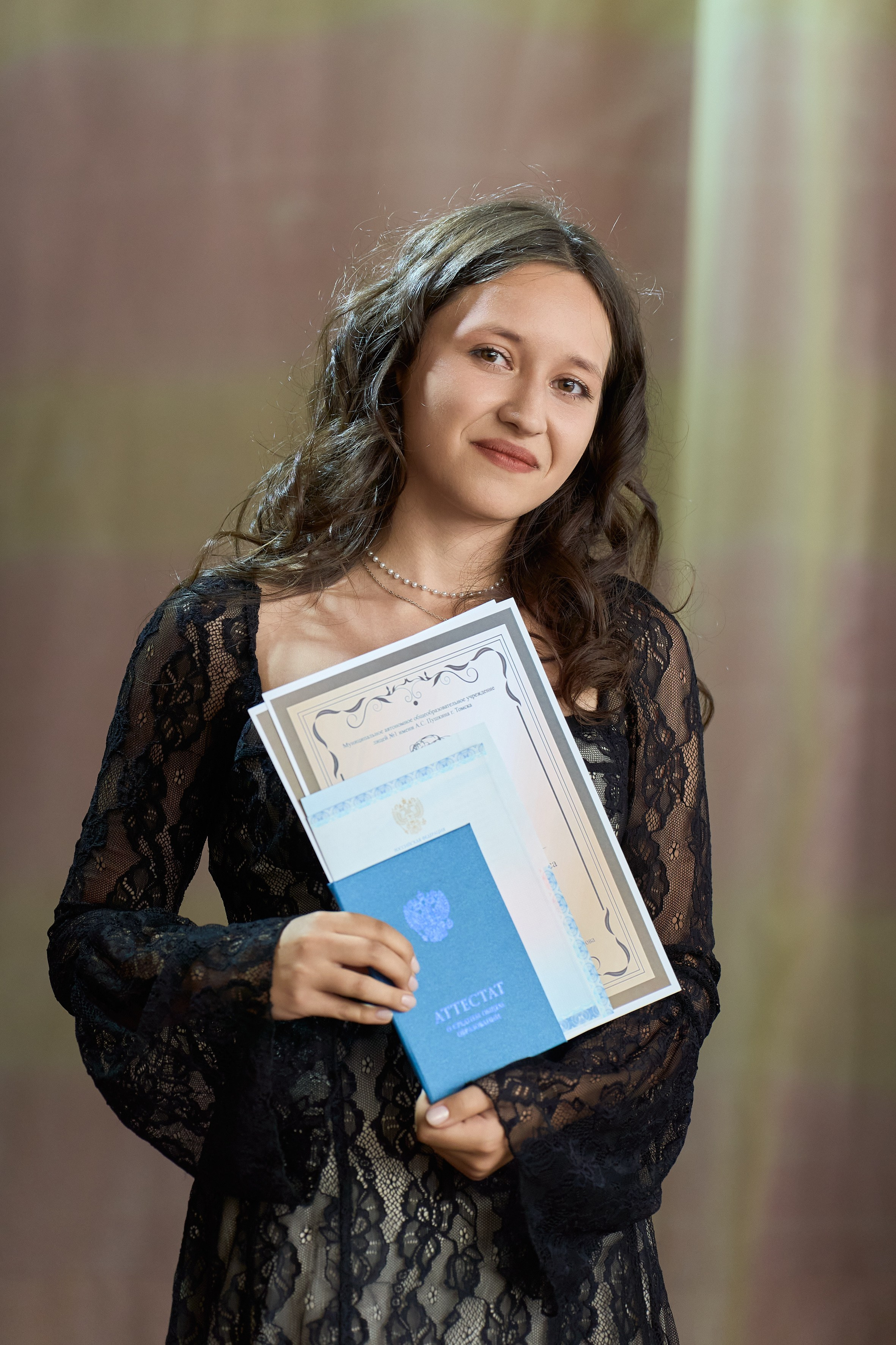 Вручение аттестатов 11 класс. Репортажный и портретный фотограф в Томске Ларионов Артём