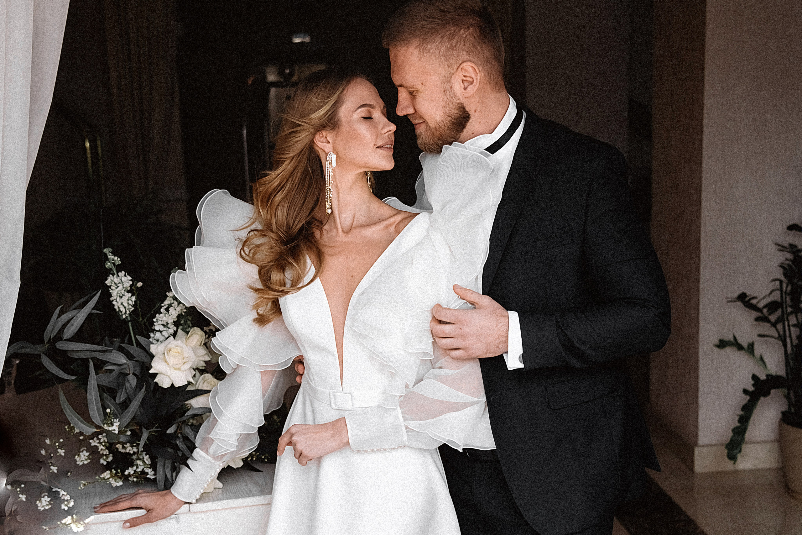 Свадебная фотосессия в отеле RIVIERA SUNRISE RESORT & SPA. Свадебный и семейный фотограф и видеограф, Крым, Москва, Санкт -Петербург