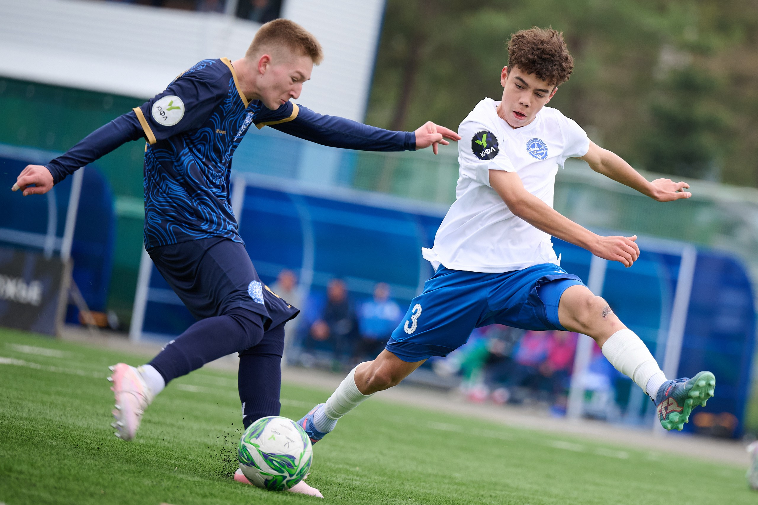 Фотограф футбола в Ижевске. Спортивный репортажный фотограф в Ижевске Сергей Мерзляков