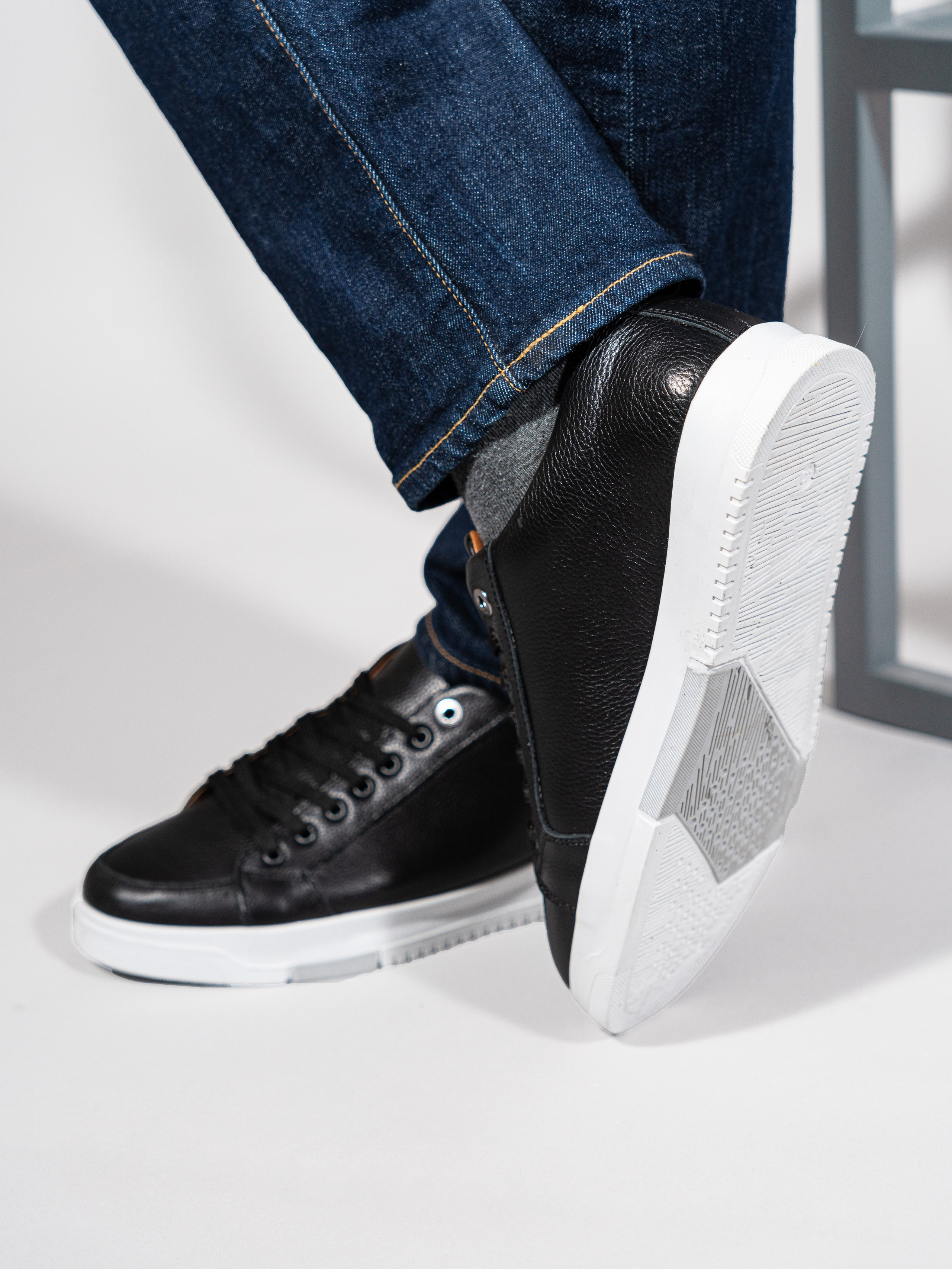 Съемка обуви + модельная съемка. Олейник Денис — предметный фотограф, фотограф для маркетплейсов в Казани