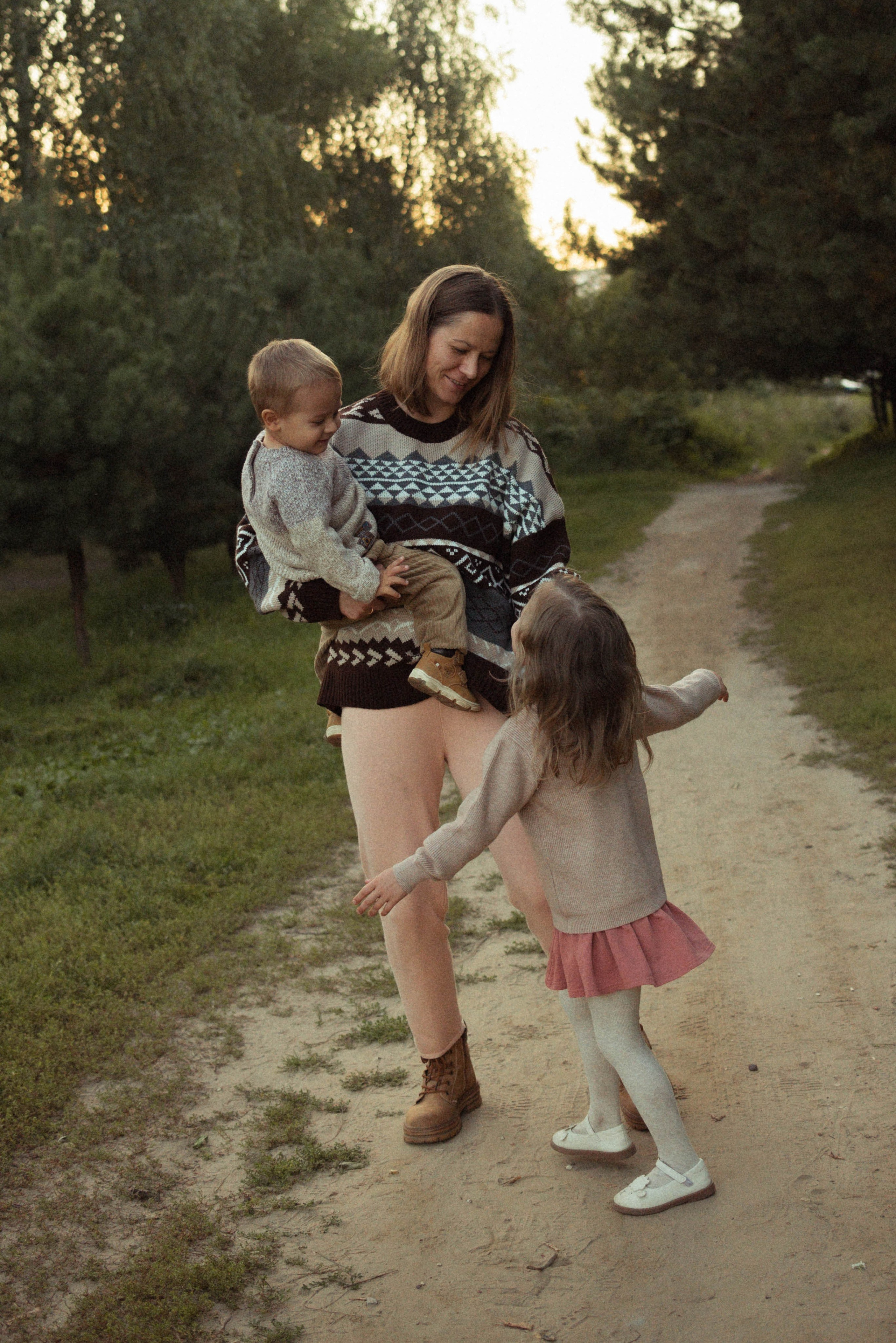 Семейная фотосессия на природе. Семейный фотограф в Железнодорожном Масаева Елена